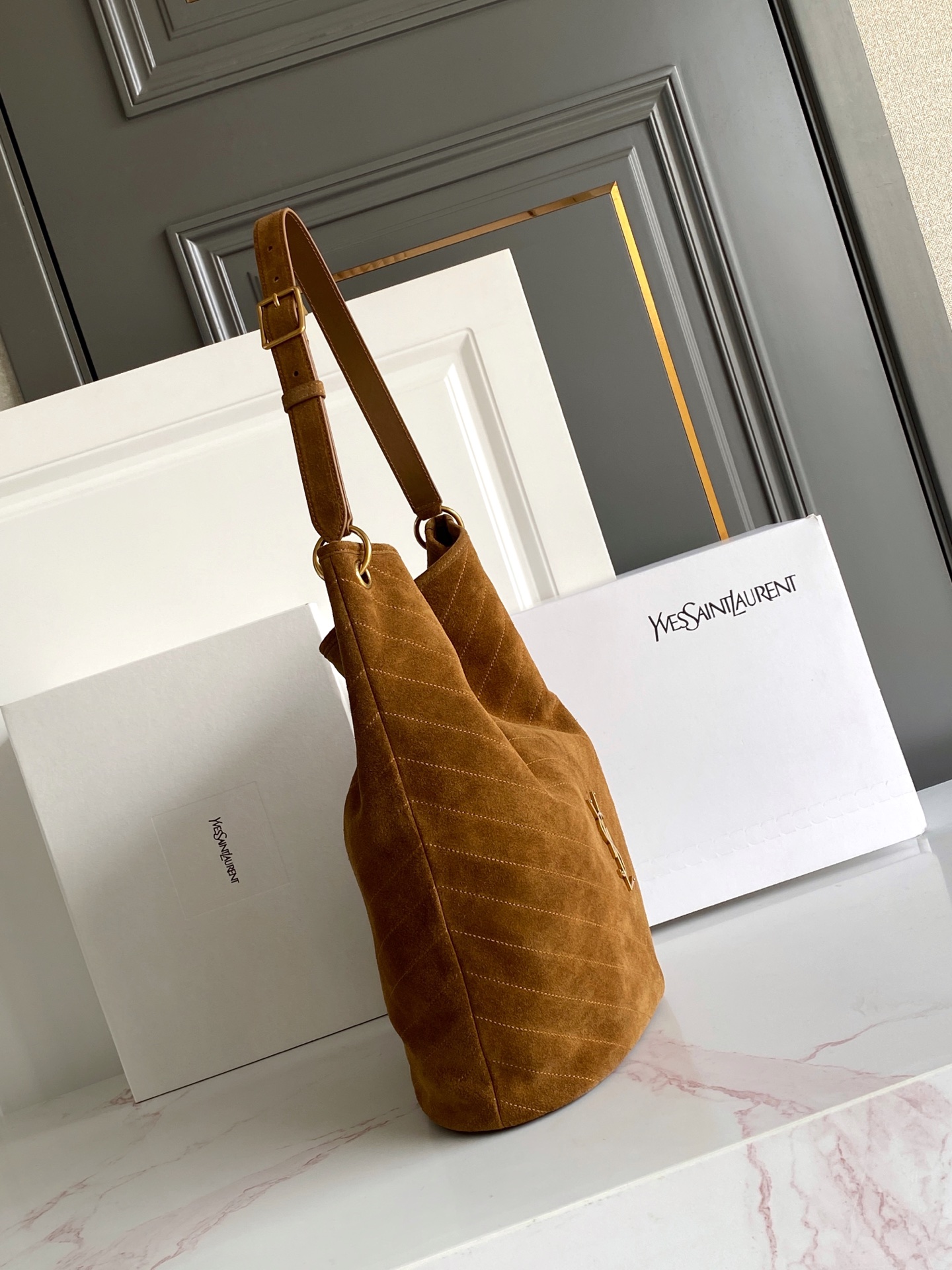 YSL NIKI 생로랑 소프트 스웨이드 버킷백 숄더백 가방