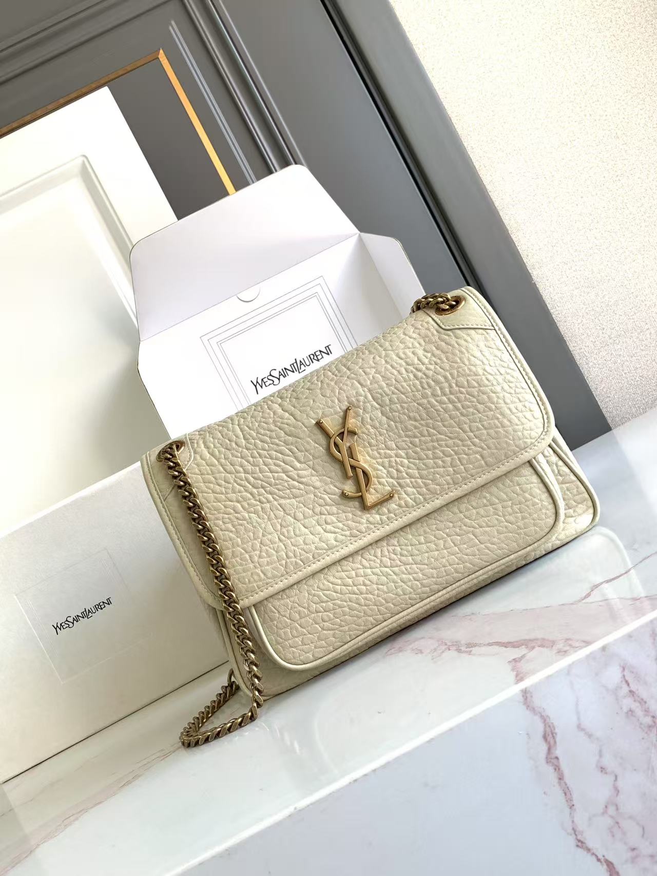 YSL NIKI 생로랑 미디엄 그레인 램스킨 백 가방