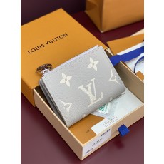 LV 루이비통 M13797 Lisa 지갑