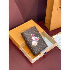 LV 루이비통 x 무라카미 다카시 판다 여권 커버 (M14164) 지갑