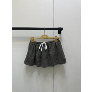 miumiu 미우미우 미니 A라인 플레어 스커트 치마 의류