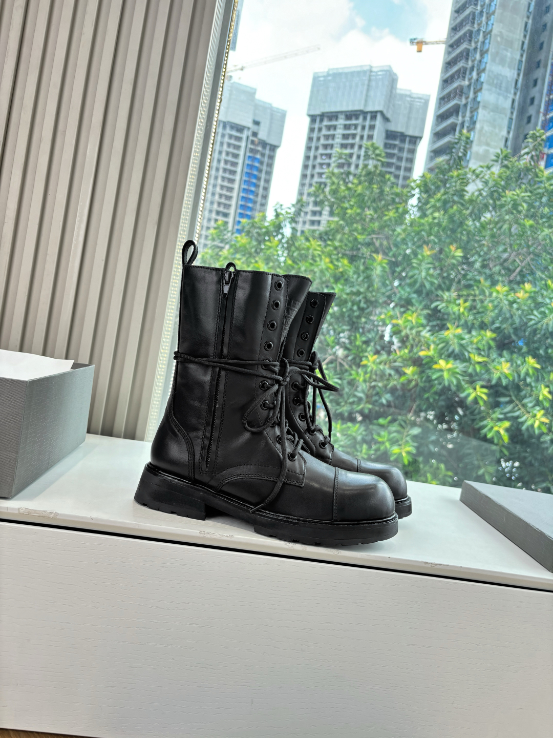 Balenciaga 발렌시아가 레이스업 마틴 부츠 / 바이커 부츠 신발