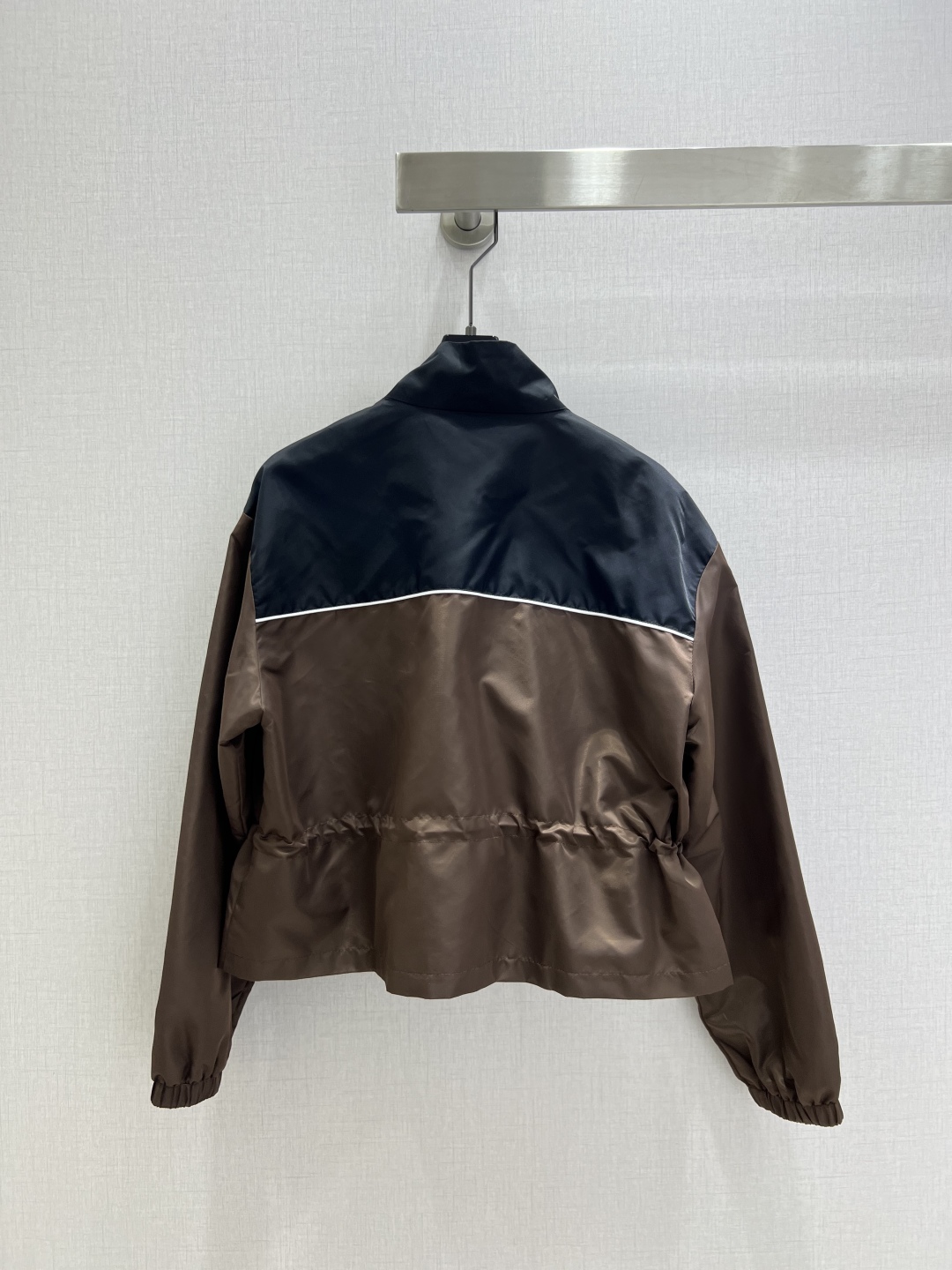 PRADA 프라다 포켓 허리핏 자켓 재킷 의류