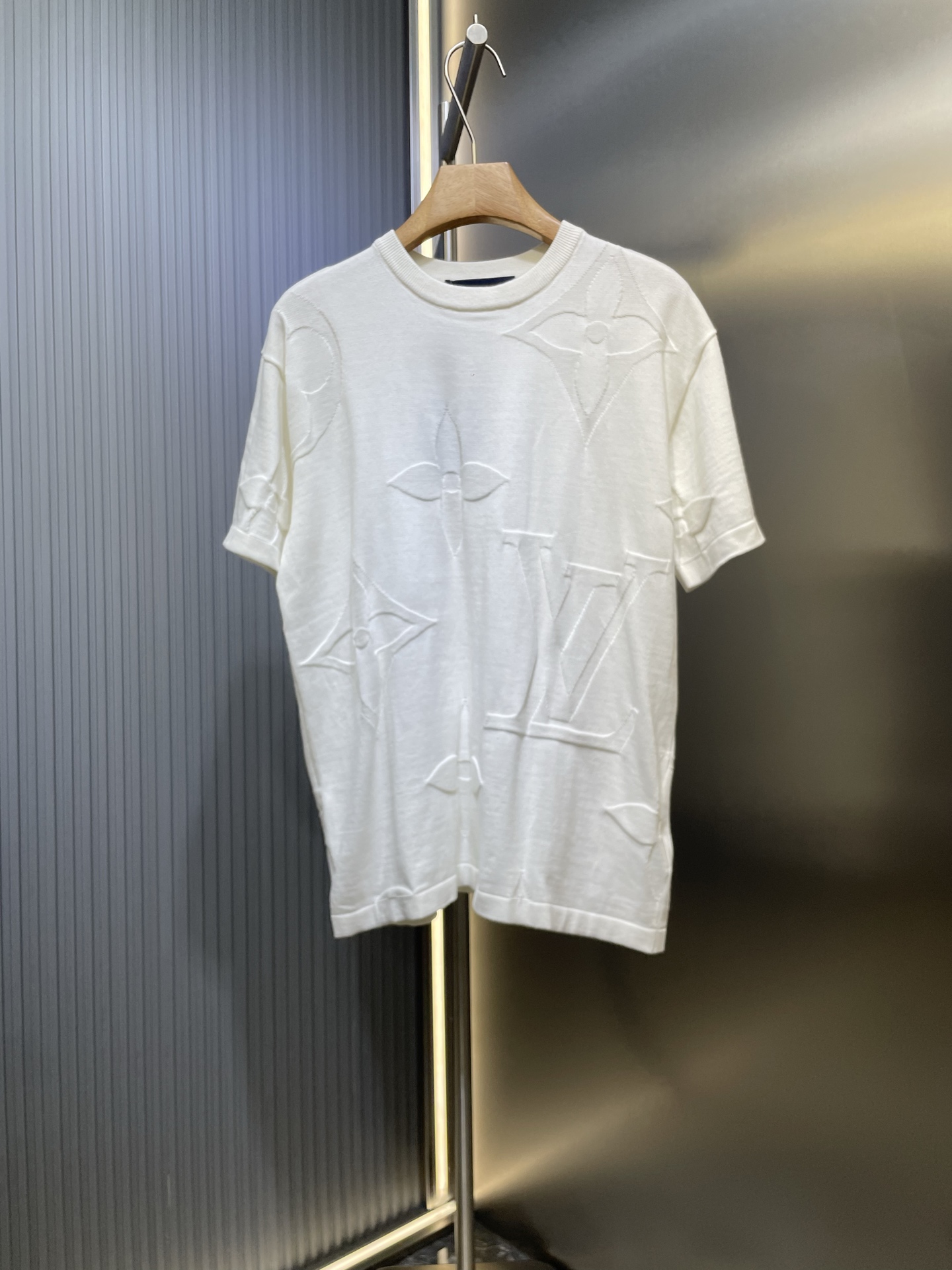 LOUIS VUITTON LV 루이비통 니트 반팔 티셔츠 의류