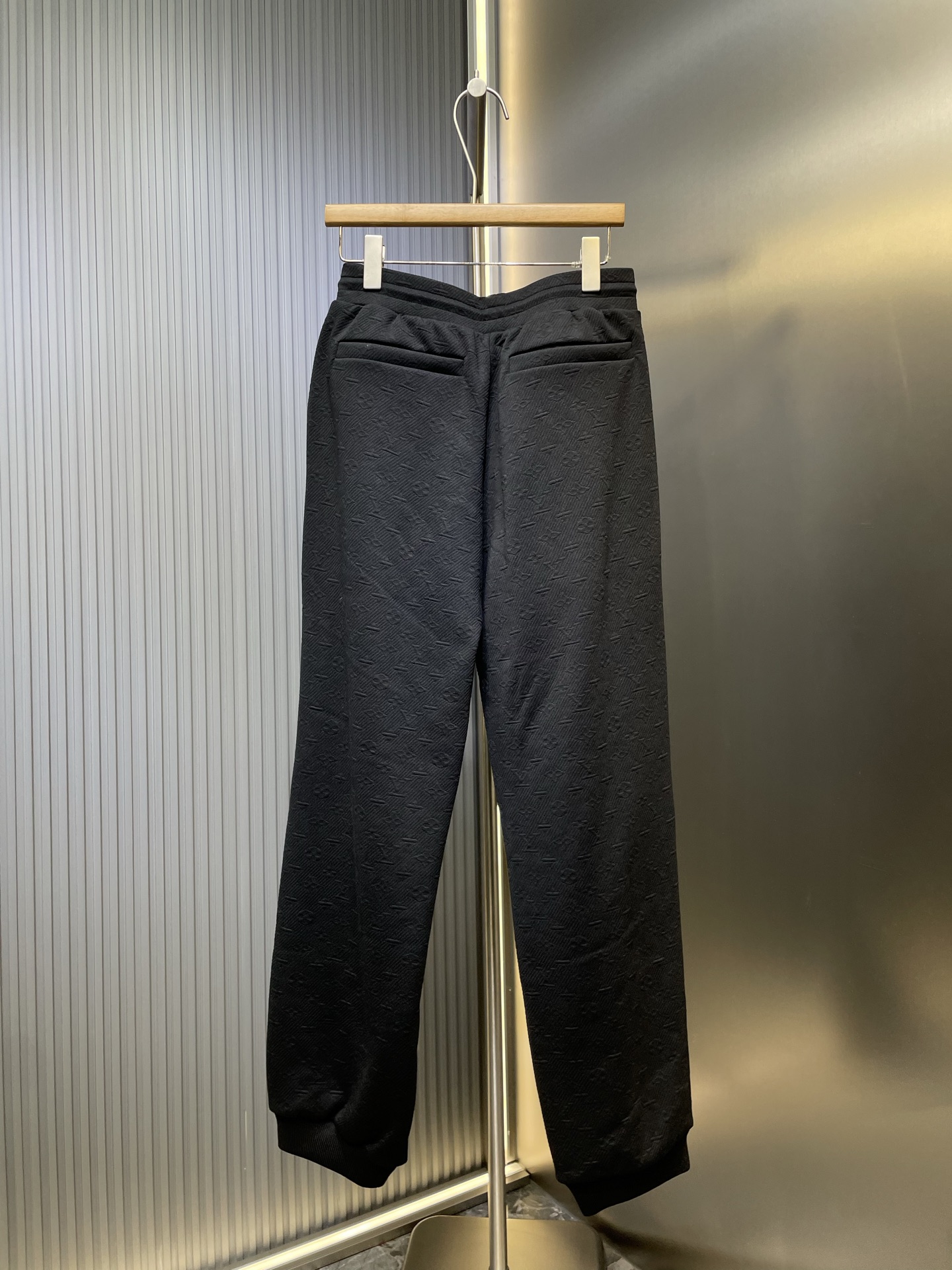 LOUIS VUITTON LV 루이비통 자카드 니트 조거 팬츠 바지 의류