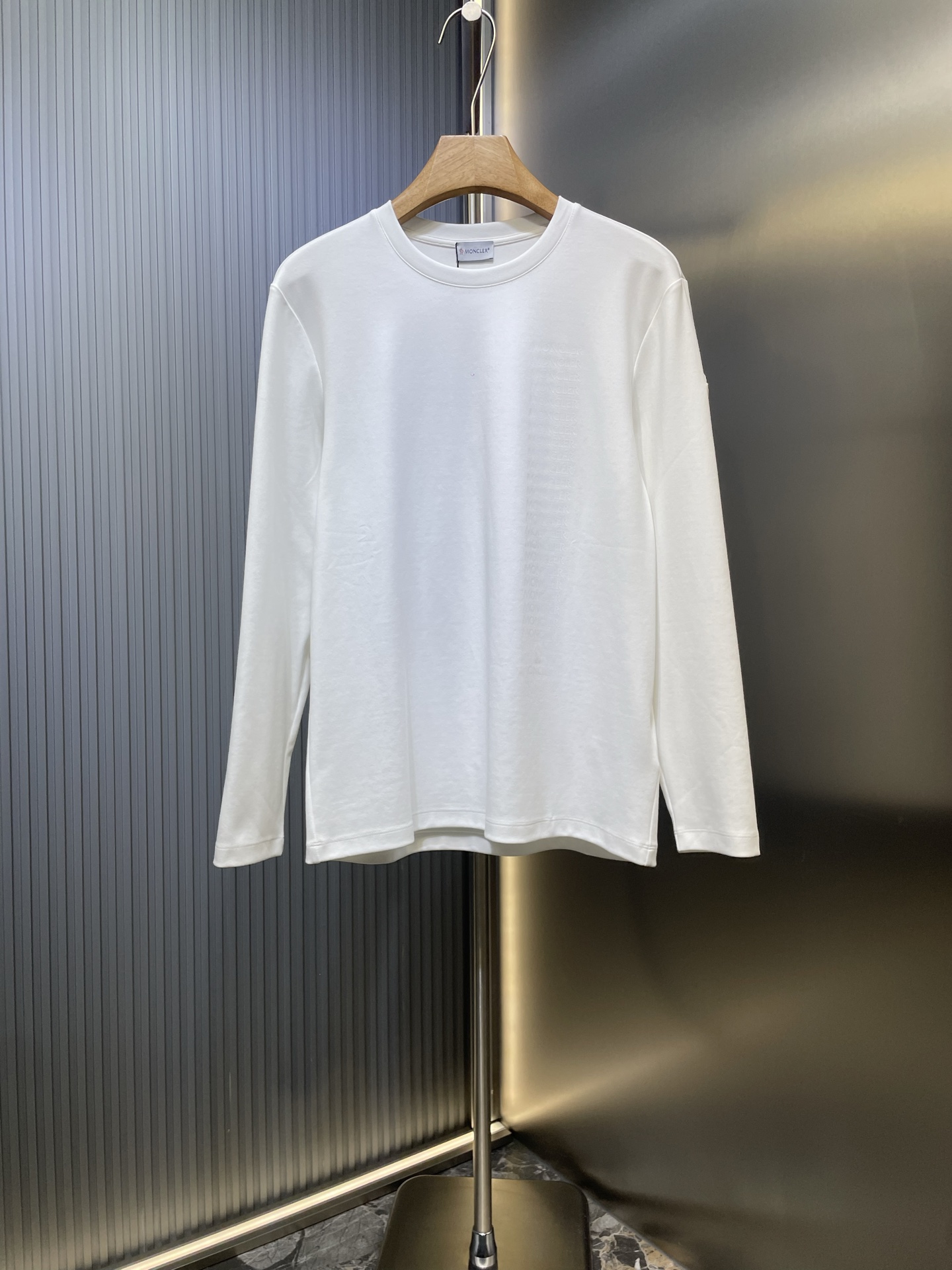 Moncler 몽클레어 몽클레르 로고 프린트 긴팔 티셔츠 의류