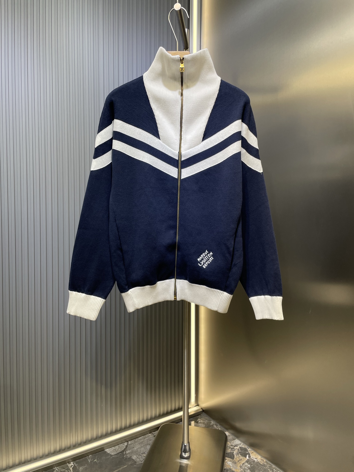 LV 루이비통 자수 지퍼 집업 니트 재킷 자켓 의류