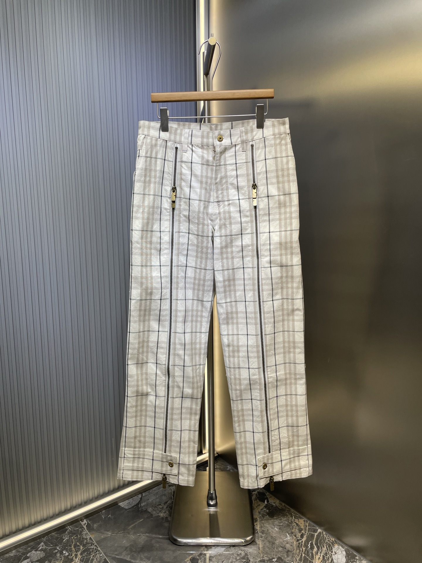 Burberry 클래식 체크 팬츠 바지 의류