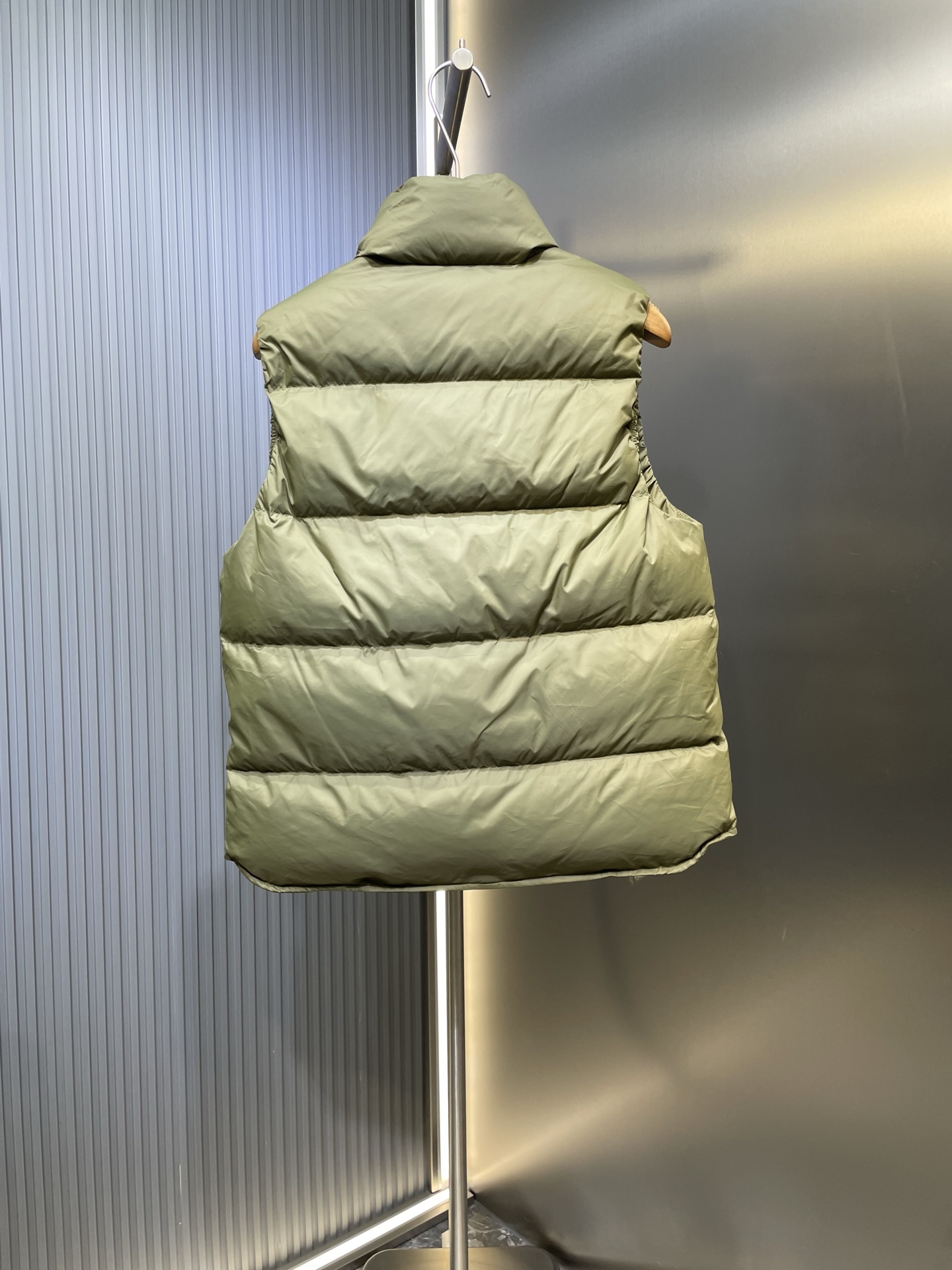 Prada 프라다 경량 패딩 베스트 조끼 의류