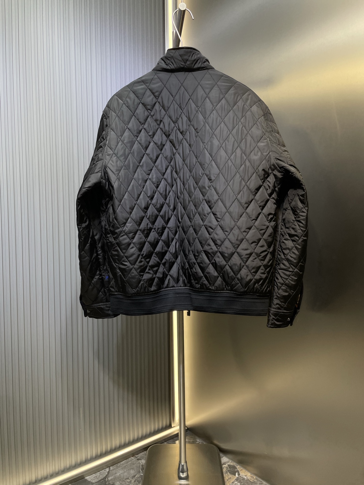 Burberry 버버리 패딩 점퍼 자켓 재킷 의류