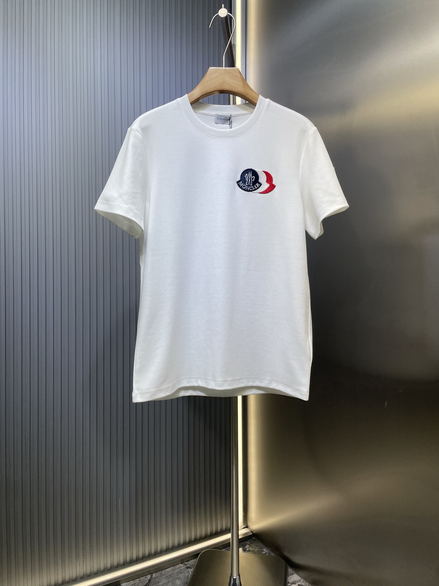 Moncler 몽클레어 몽클레르 삼색 로고 자수 반팔 티셔츠 의류