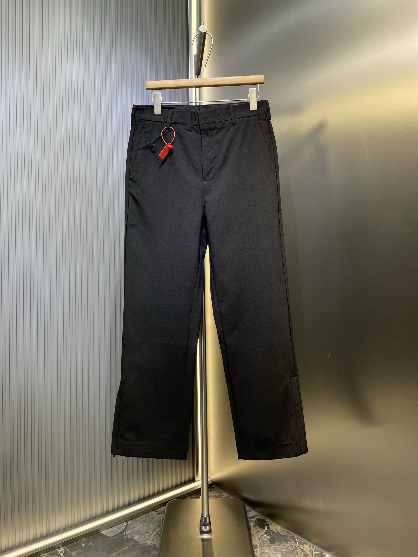 Prada 프라다 삼각 로고 캐주얼 슬랙스 팬츠 바지 의류