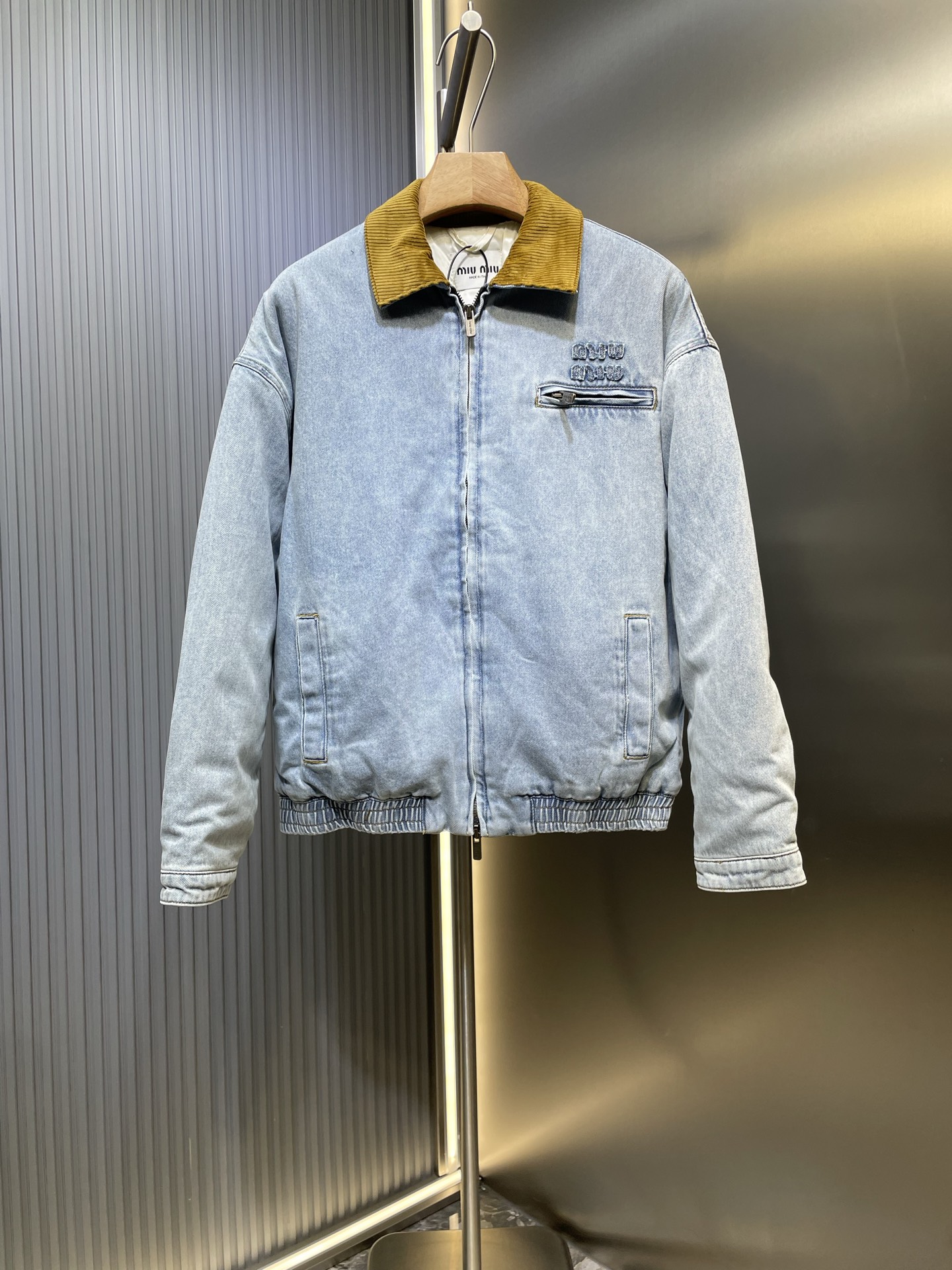miumiu 미우미우 포켓 자수 데님 패딩 점퍼 자켓 의류