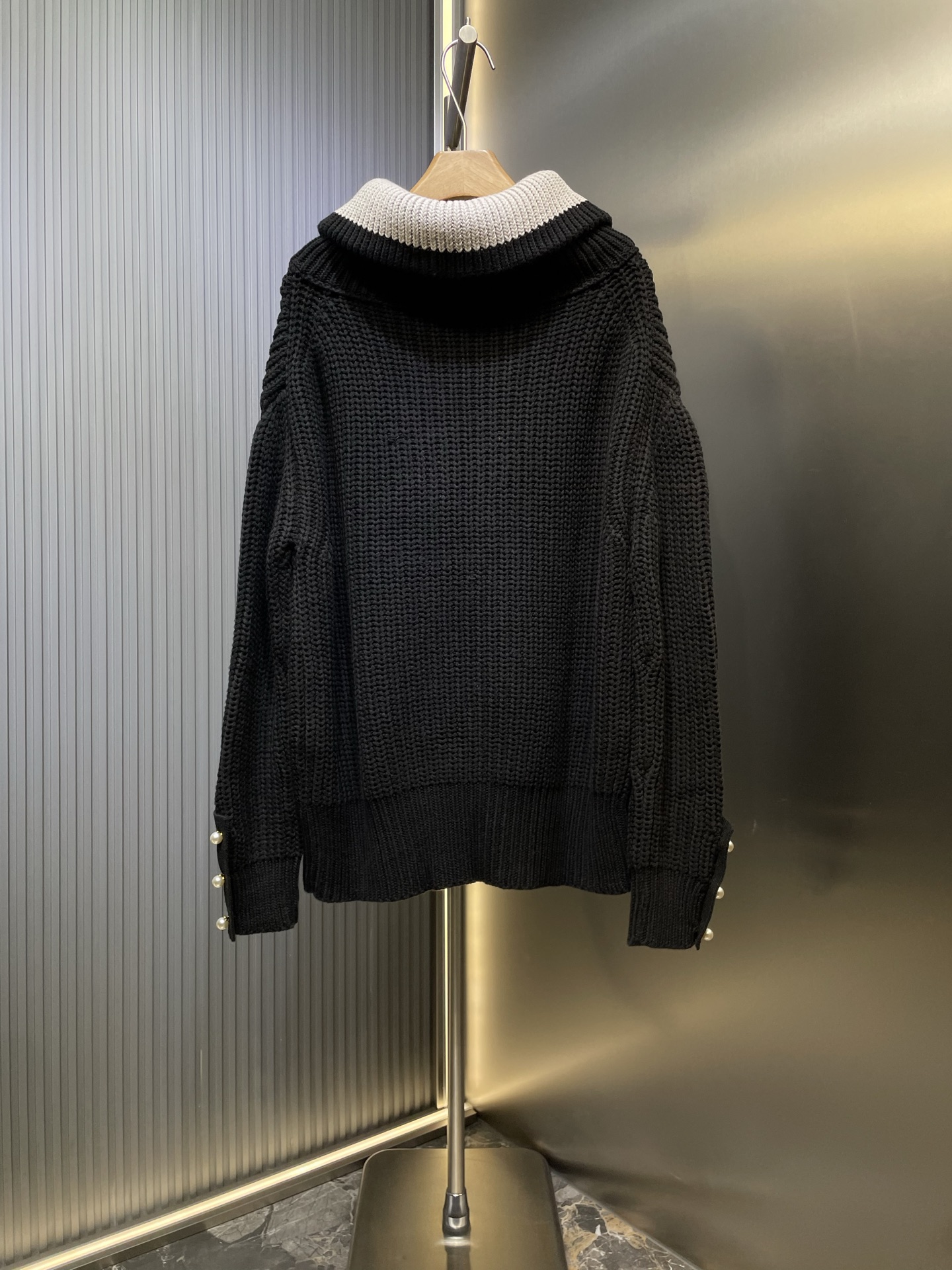 LOUIS VUITTON LV 루이비통 울 혼방 반집업 스웨터 의류