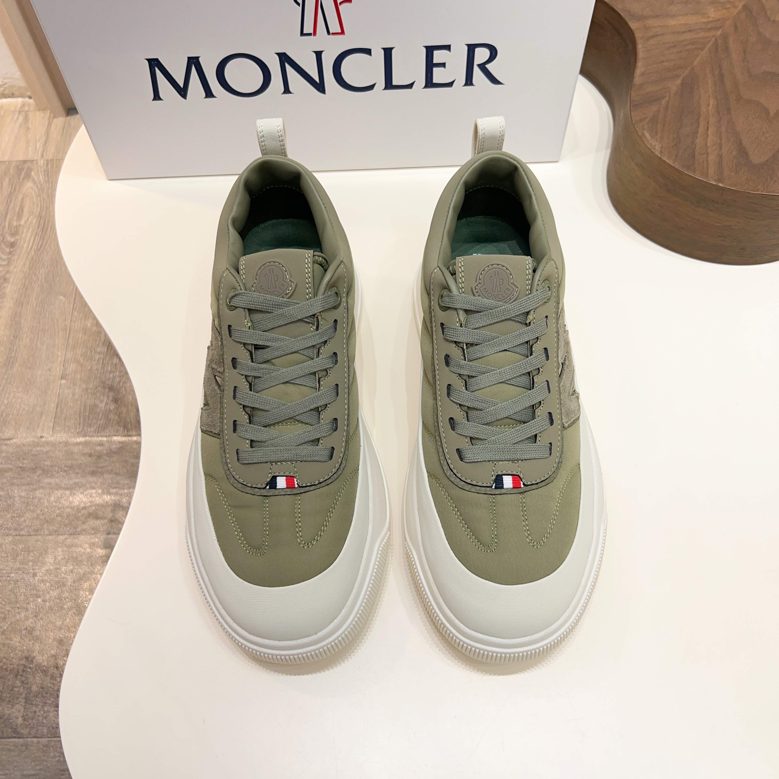 Moncler ALTIVE 몽클레어 몽클레르 스니커즈 운동화 신발
