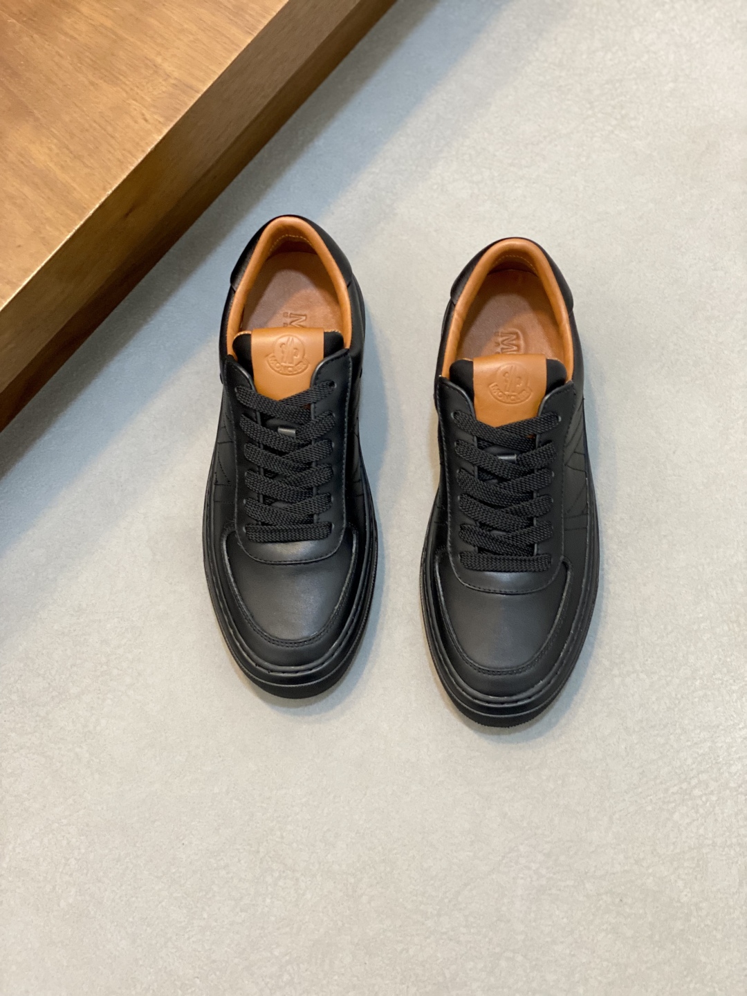 Moncler 몽클레어 몽클레르 남성 스니커즈 신발