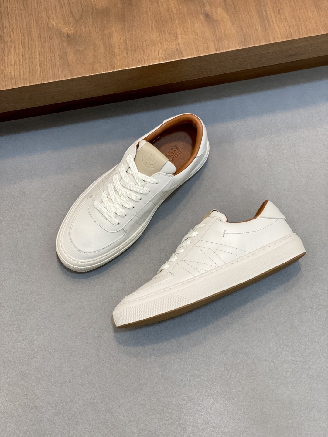 Moncler 몽클레어 몽클레르 남성 스니커즈 신발