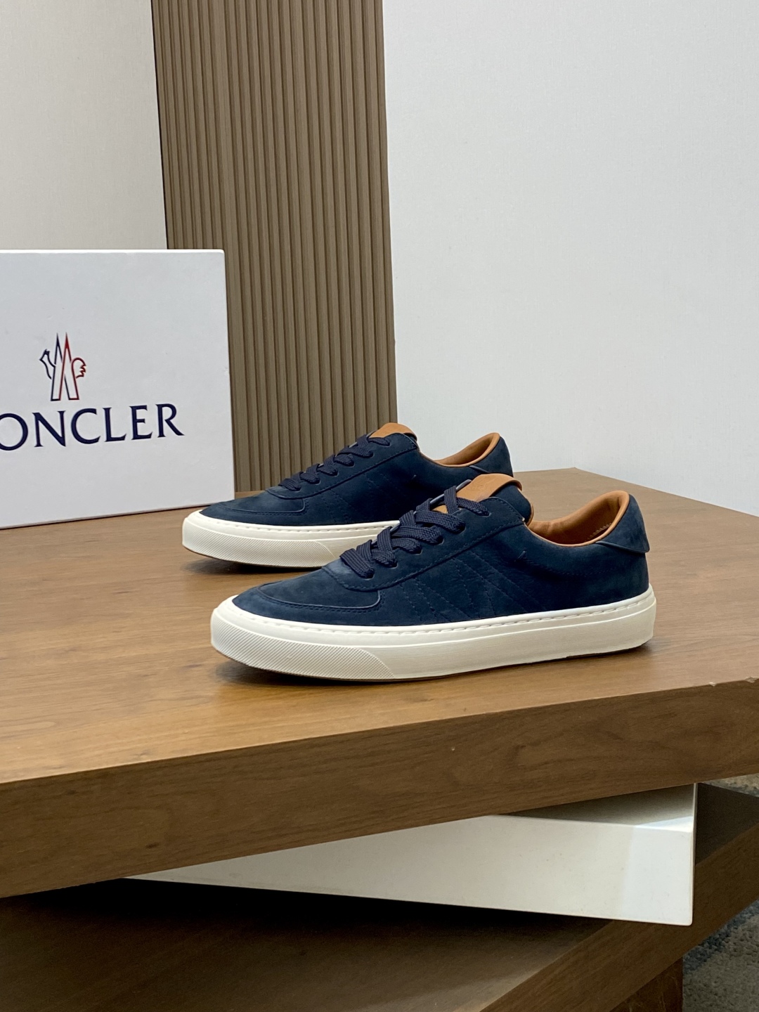 Moncler 몽클레어 몽클레르 남성 스니커즈 신발