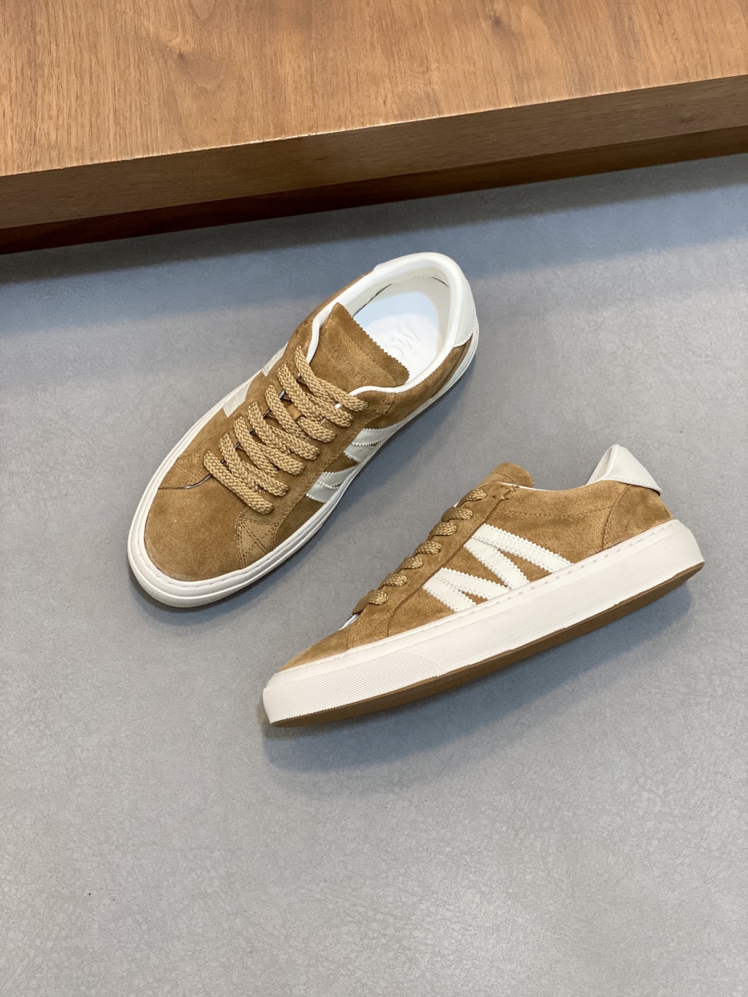 Moncler 몽클레어 몽클레르 남성 스니커즈 신발