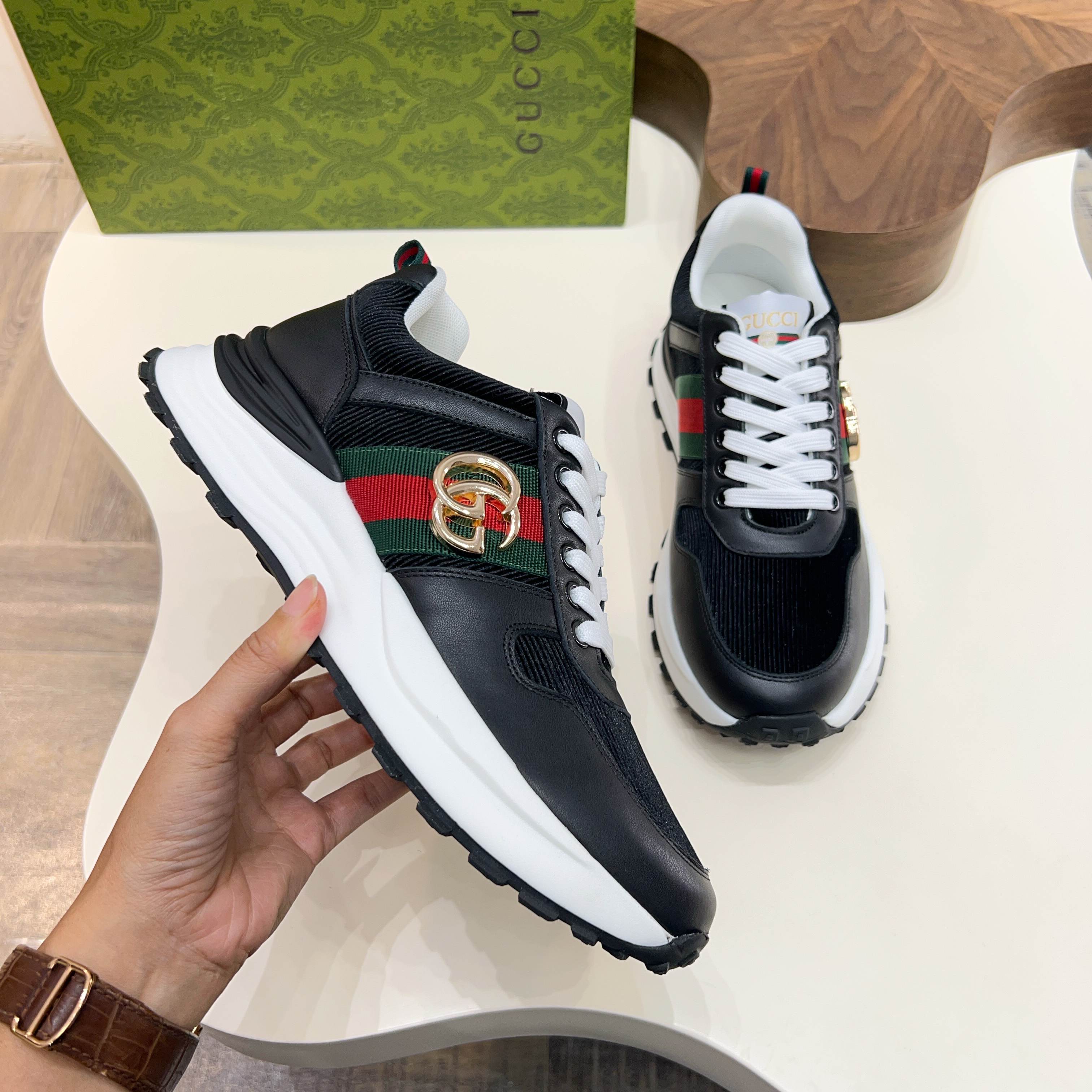 GUCCI 구찌 남성 스니커즈 신발