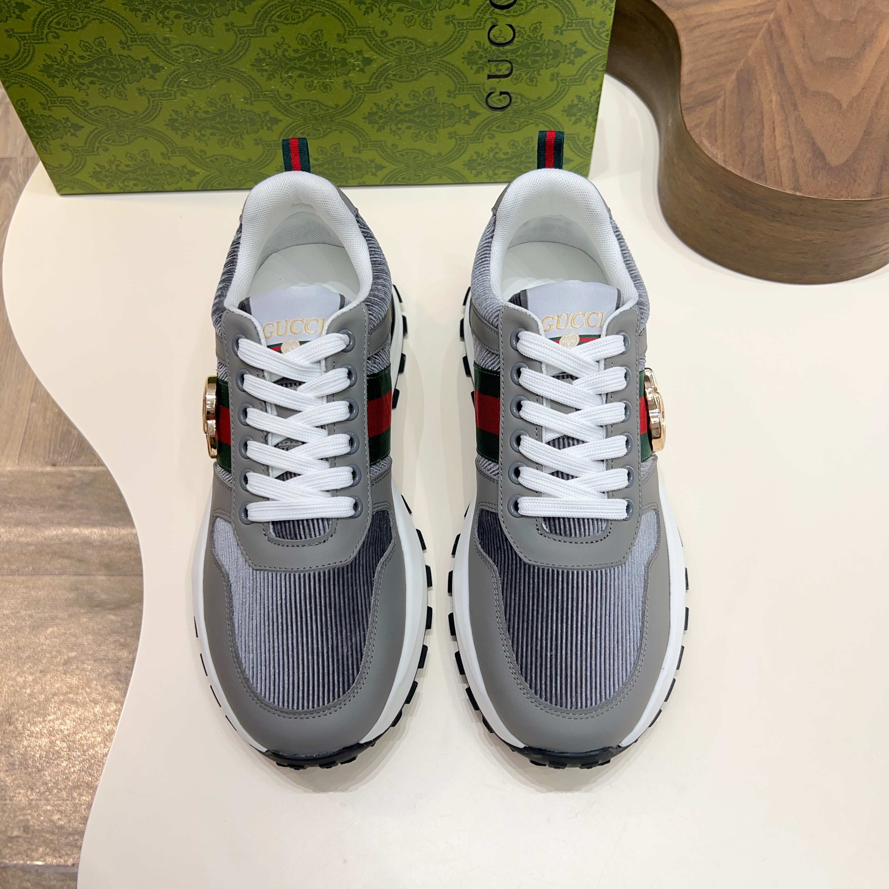 GUCCI 구찌 남성 스니커즈 신발