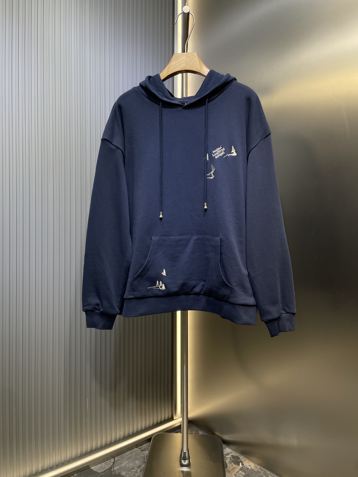 Louis Vuitton LV 루이비통 자수 후드티 의류