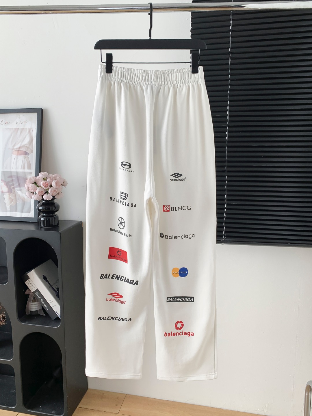 Balenciaga 발렌시아가 프린트 스트레이트 팬츠 바지 의류