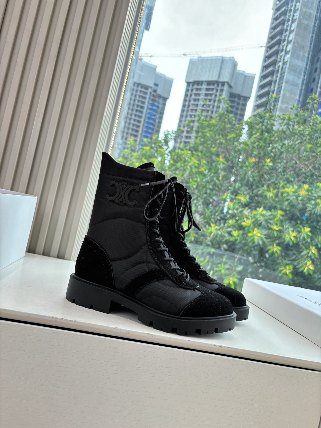 CELINE 셀린느 마가렛 단화 부츠 / 마틴 부츠 신발