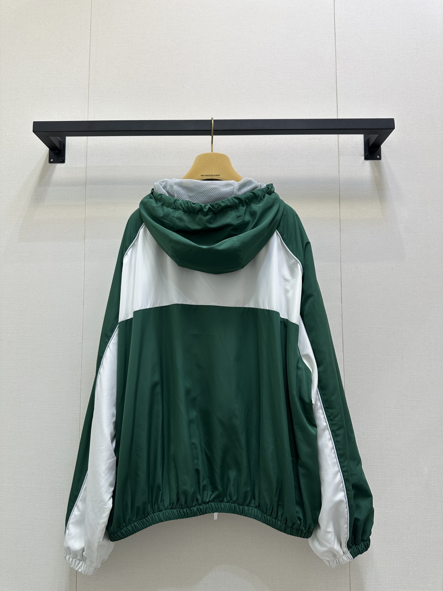 miumiu 미우미우 콜라보 후드 집업 바람막이 자켓 재킷 의류