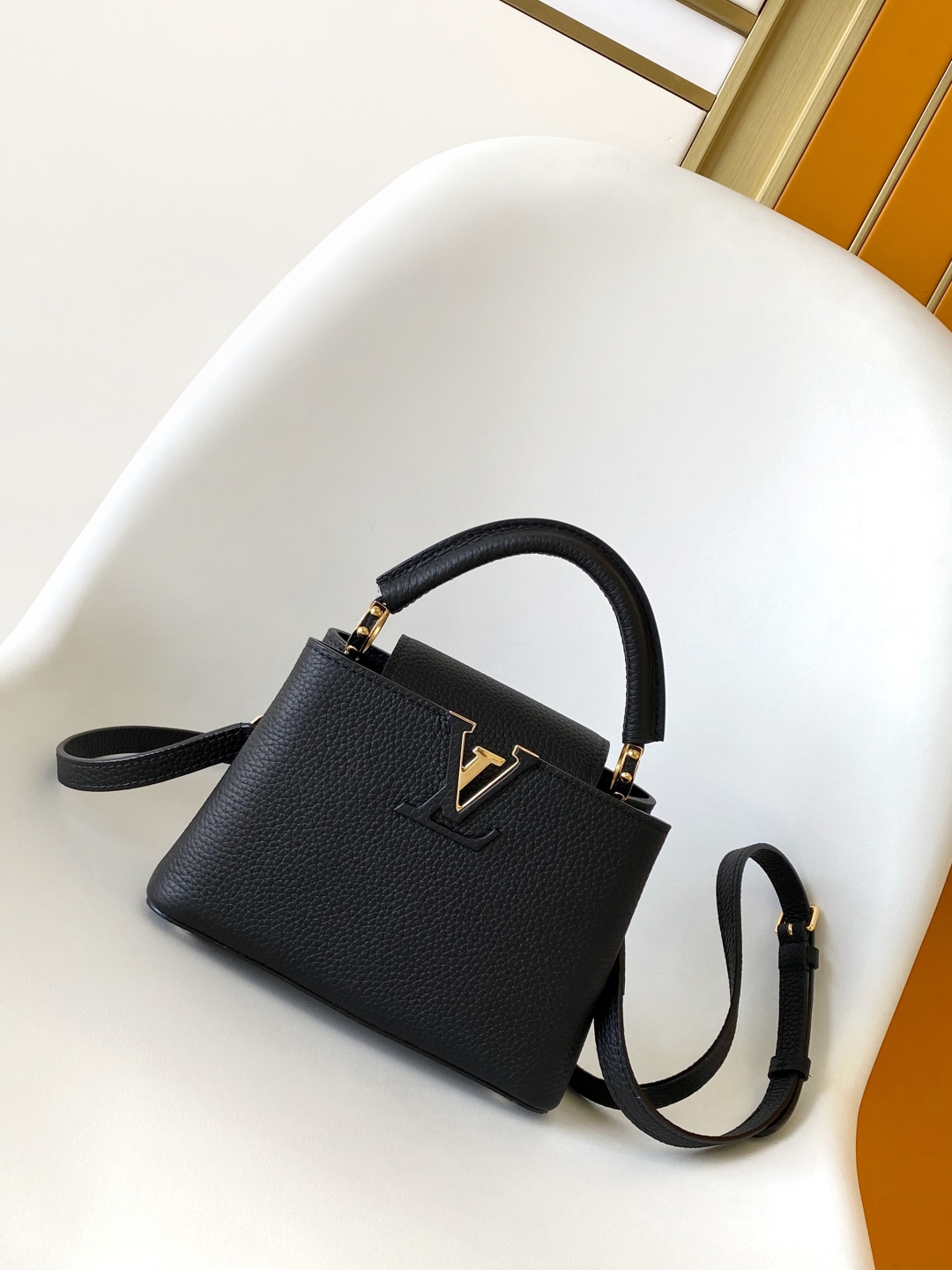 LV Capucines BB 루이비통 핸드백 토트백 숄더백 가방