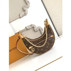 LV 루이비통 Loop 하프문 백 M81098 가방