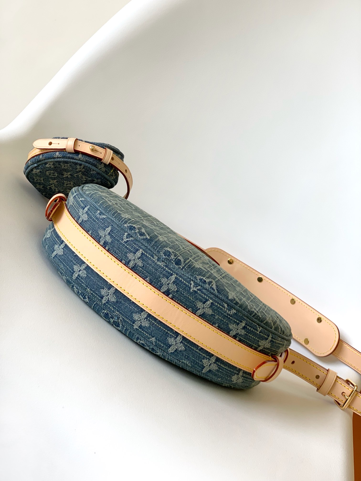 LV 루이비통 M46856 Monogram Pea Bag 하프문 숄더백 세트 가방