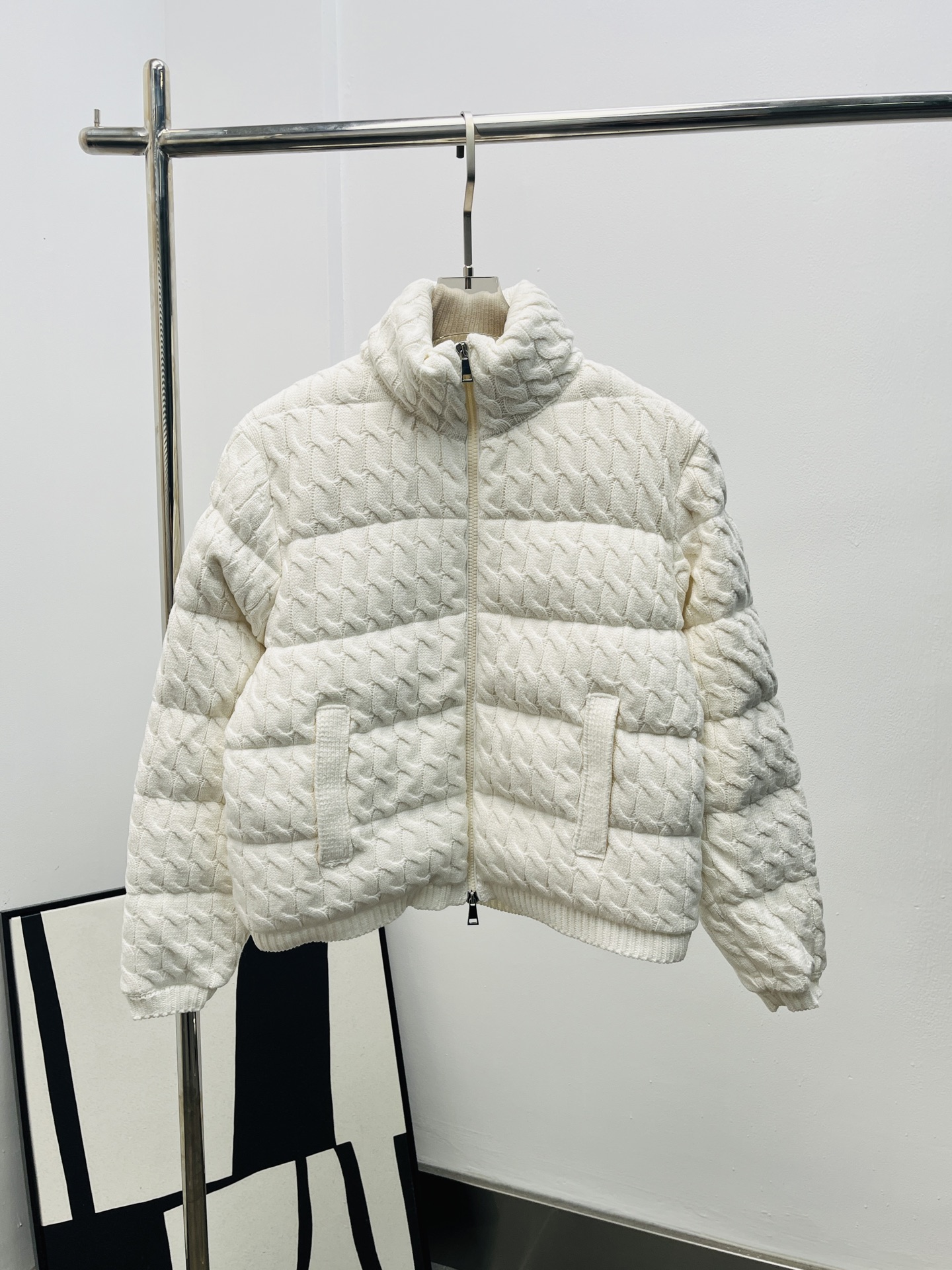 Moncler 몽클레어 몽클레르 하이넥 니트 배색 패딩 점퍼 자켓 재킷 의류