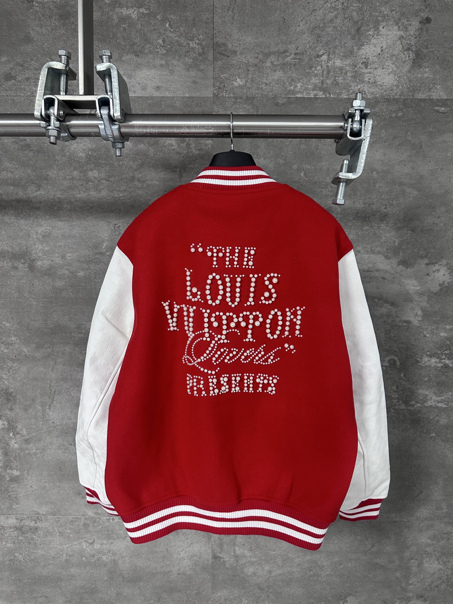 Louis Vuitton / LV 루이비통 진주 장식 레더 야구 점퍼 자켓 재킷 의류