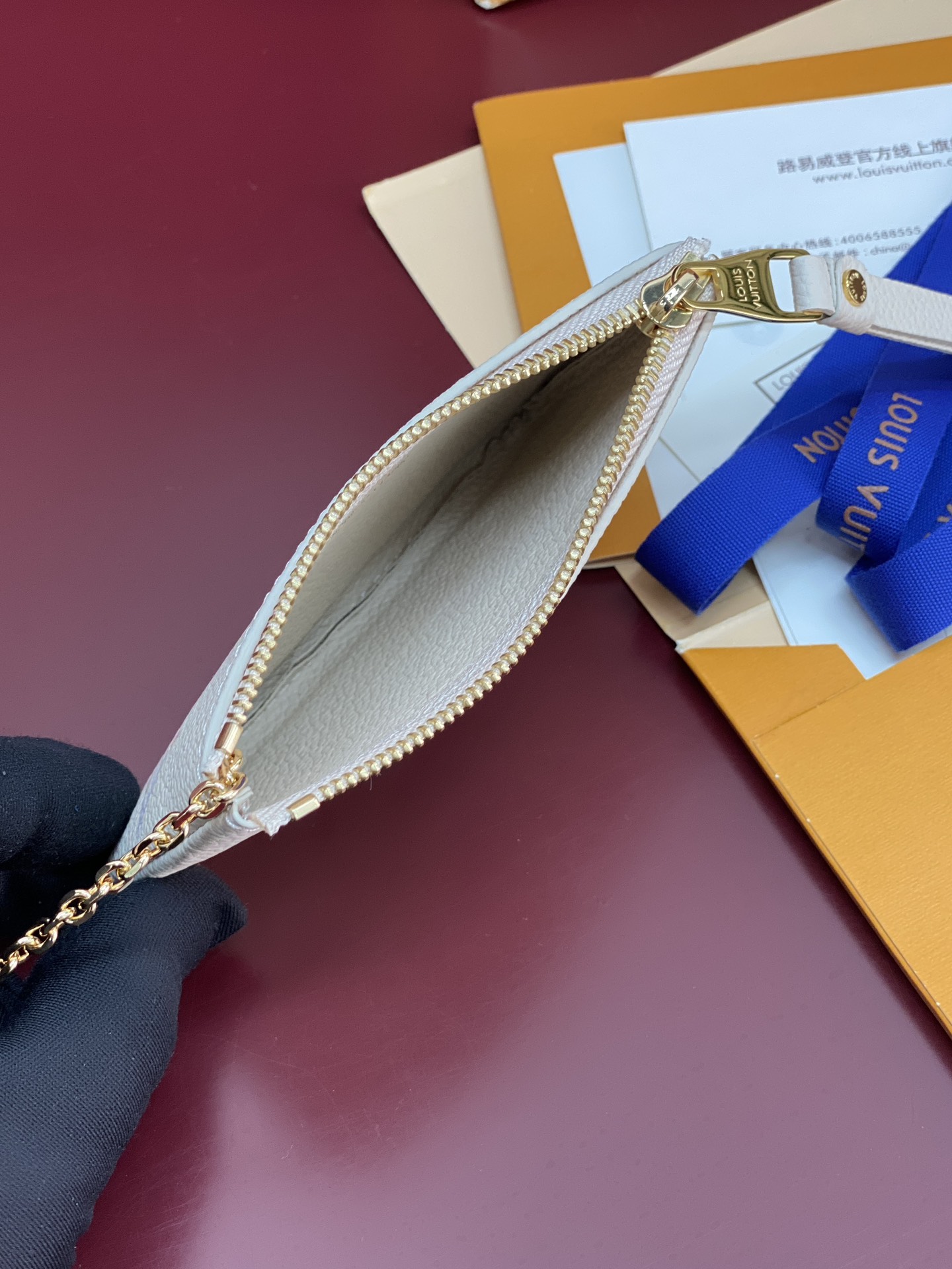 LV 루이비통 M25597 키링 동전 지갑