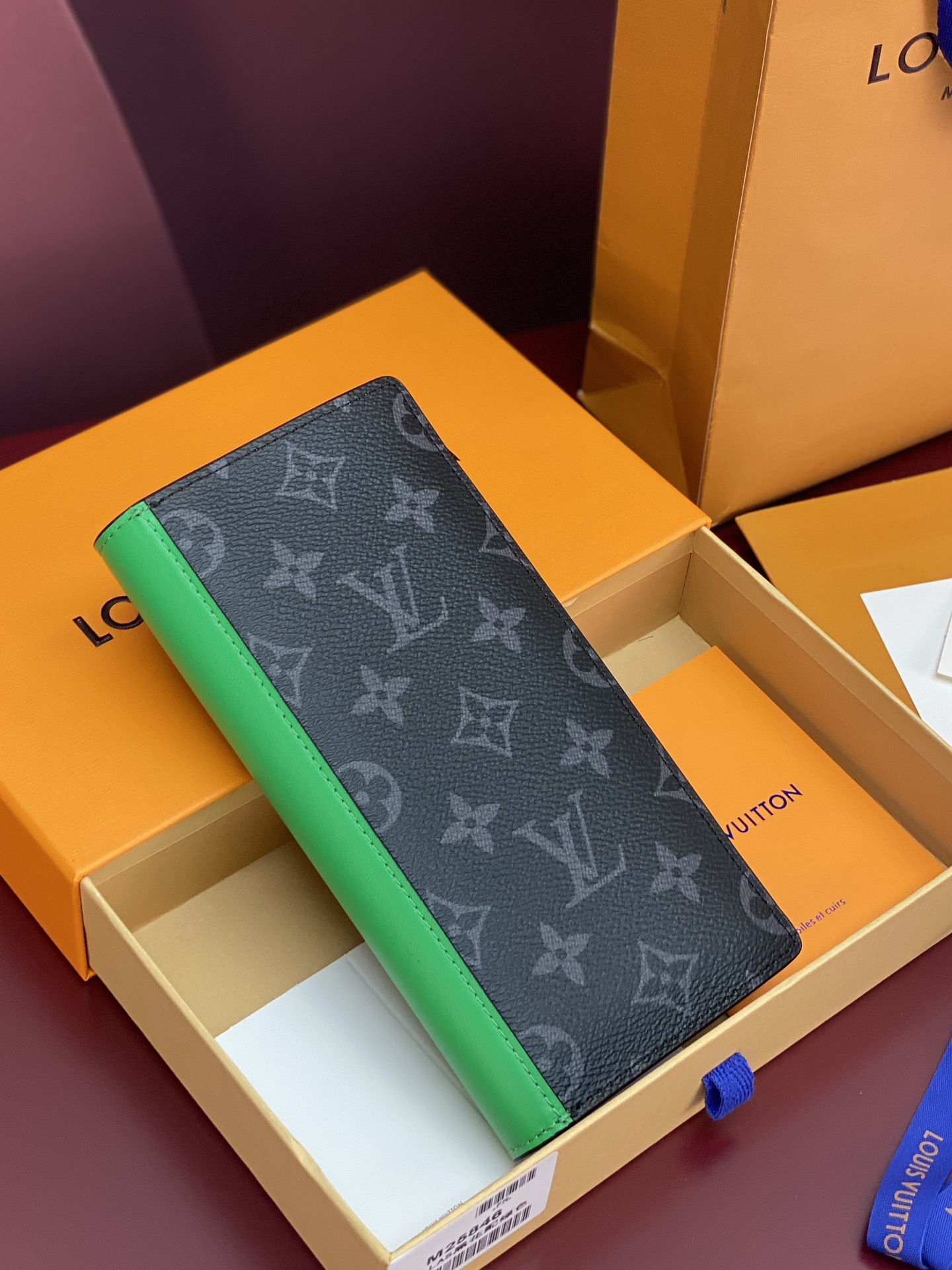 LV 루이비통 M25846 Brazza 지갑