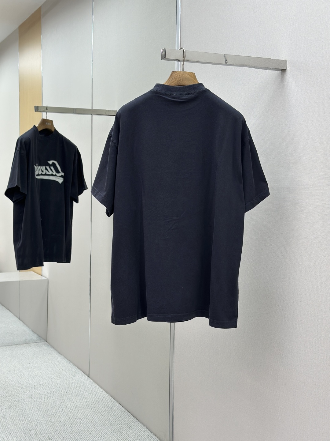 BALENCIAGA 발렌시아가 자수 반팔 티셔츠 의류