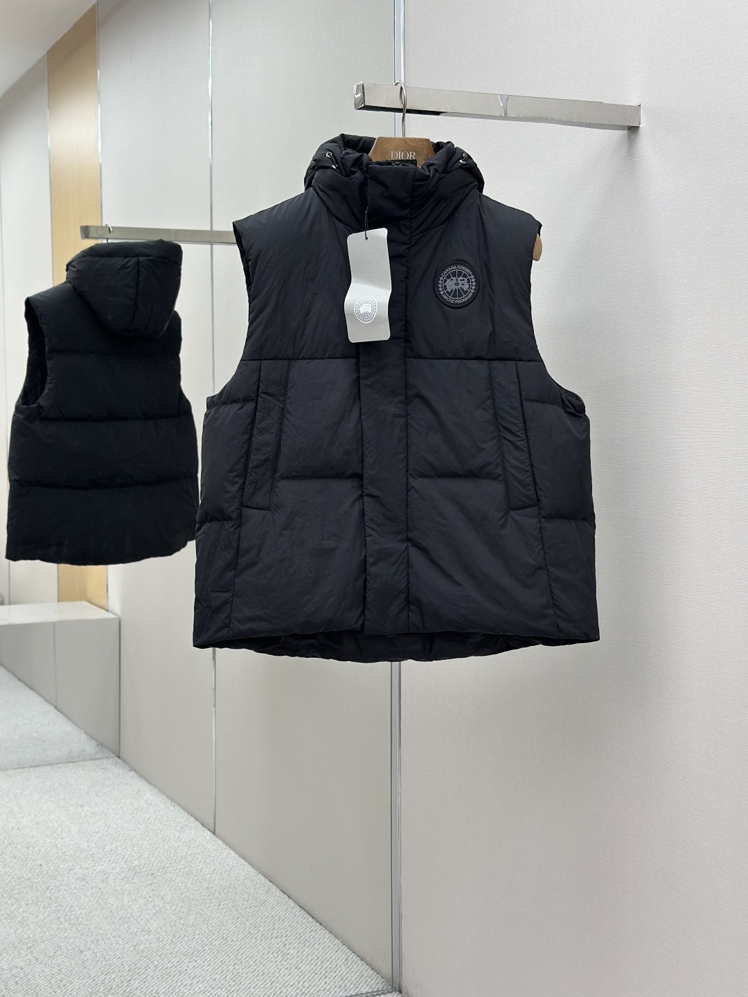 Canada Goose 캐나다구스 장식 후드 다운 베스트 조끼 의류