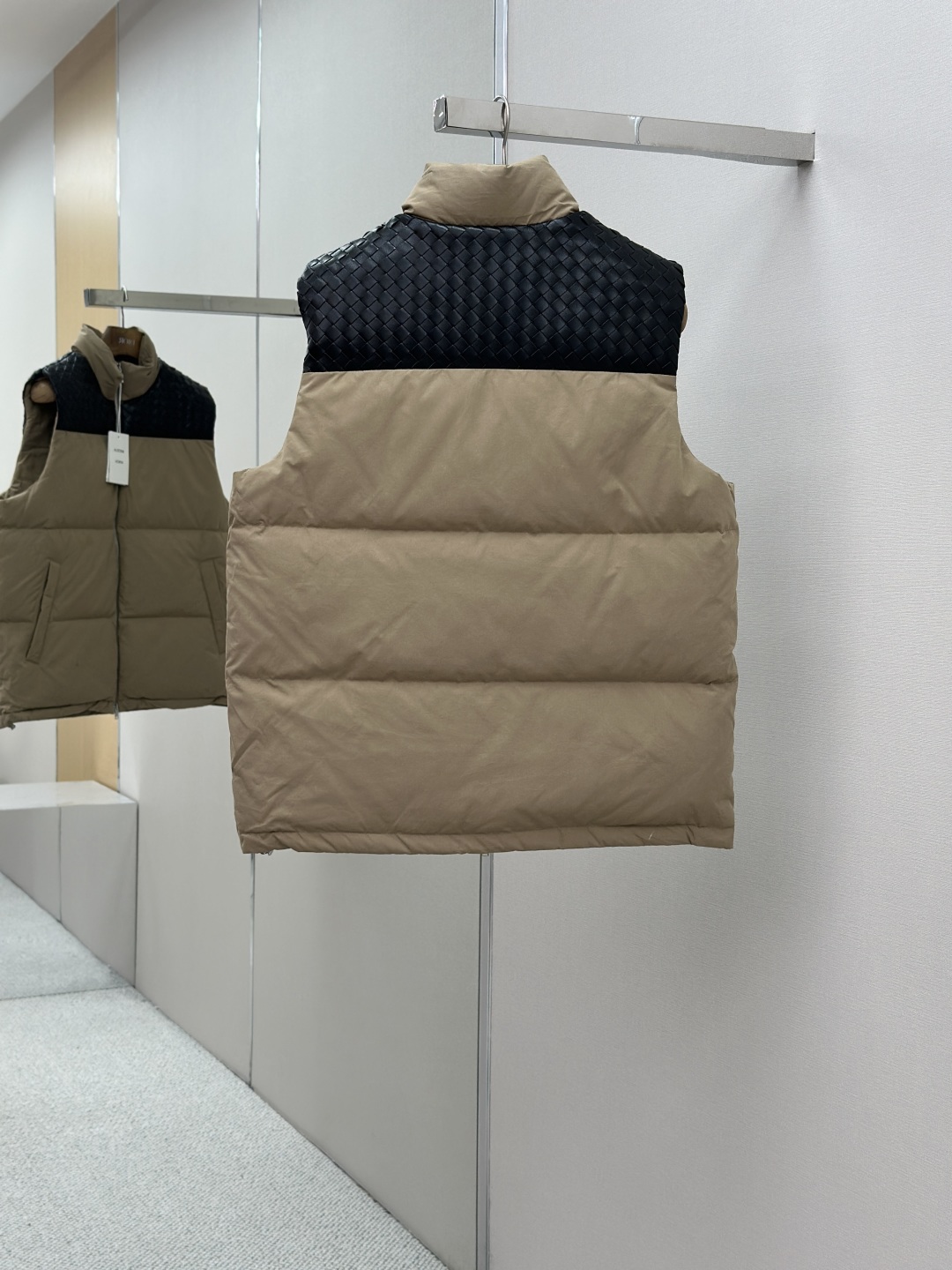 BV Bottega Veneta 다운 베스트 패딩 조끼 의류