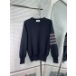 THOM BROWNE TB 톰브라운 자수 4선 긴팔 니트 의류