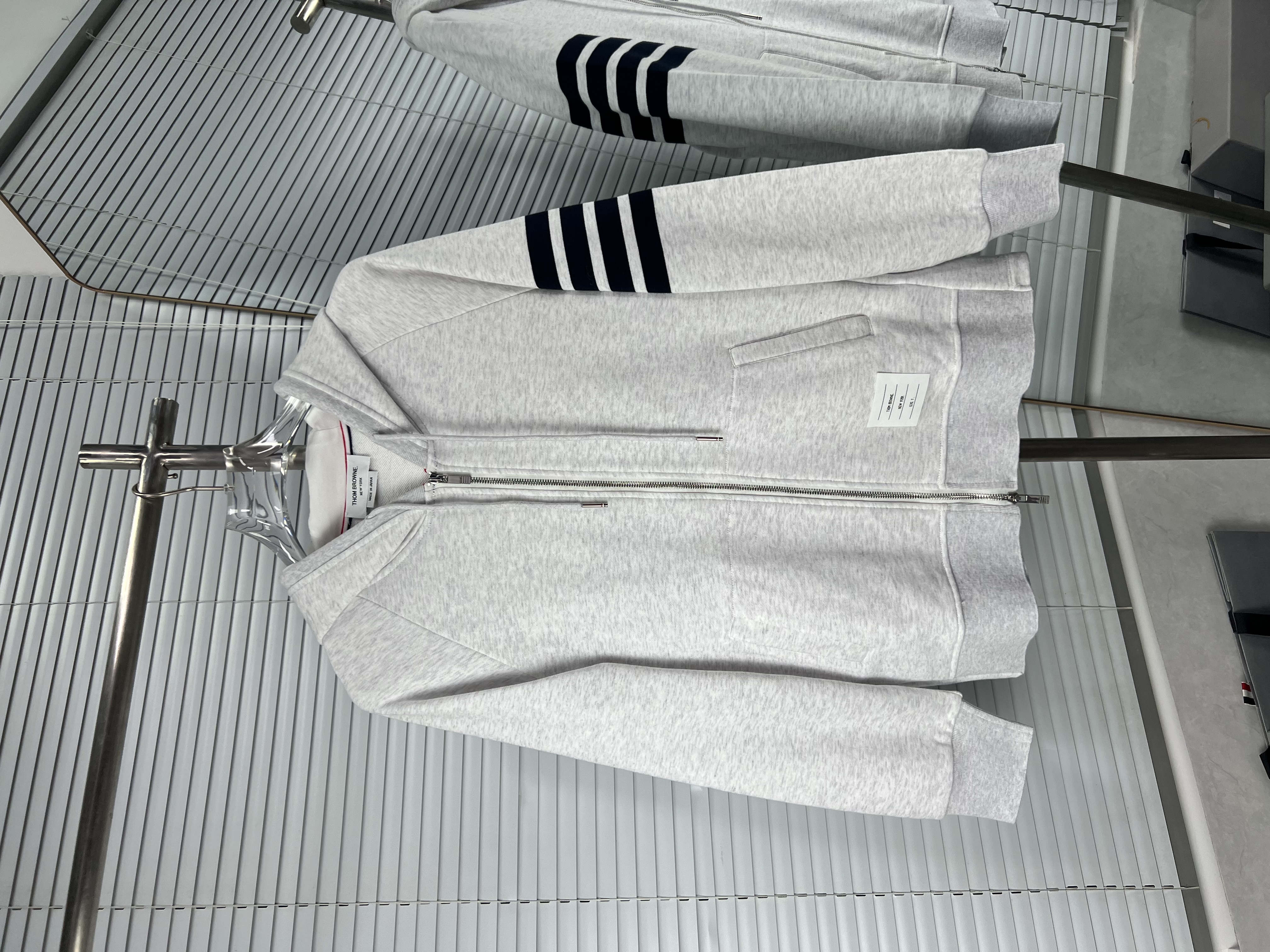 THOM BROWNE TB 톰브라운 후드 집업 자켓 재킷 의류