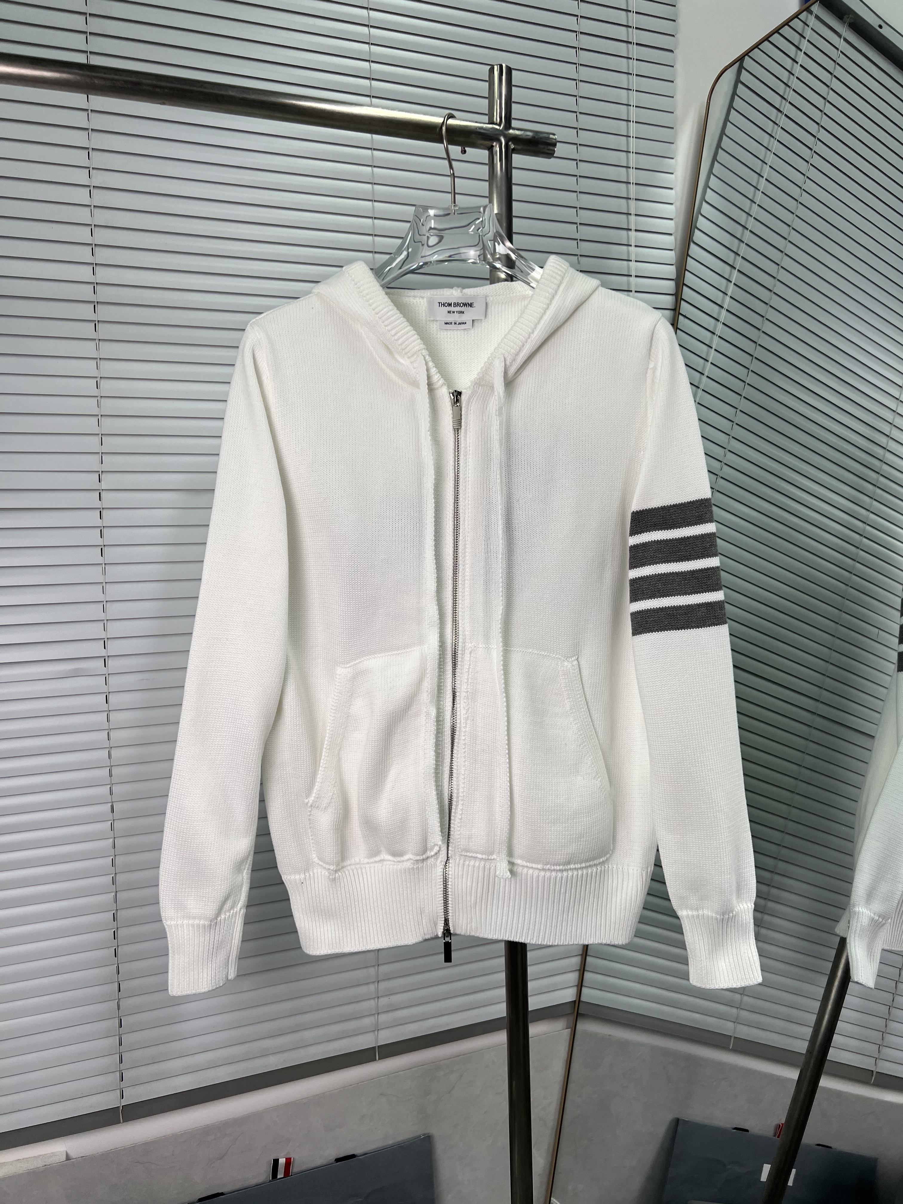 THOM BROWNE TB 톰브라운 후드 집업 자켓 재킷 의류