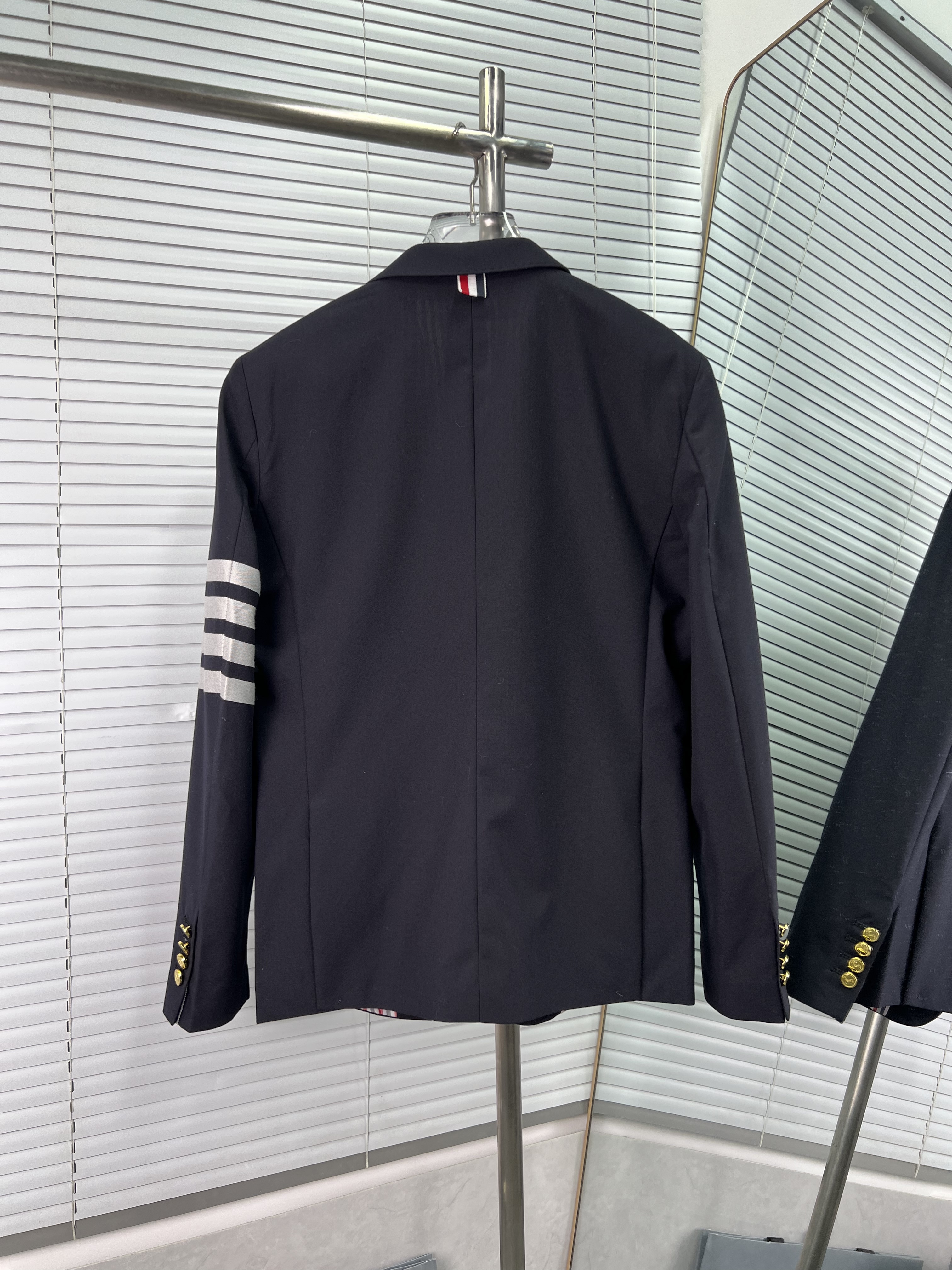 Thom Browne 톰브라운 클래식 스트라이프 울 수트 정장 자켓 재킷 의류