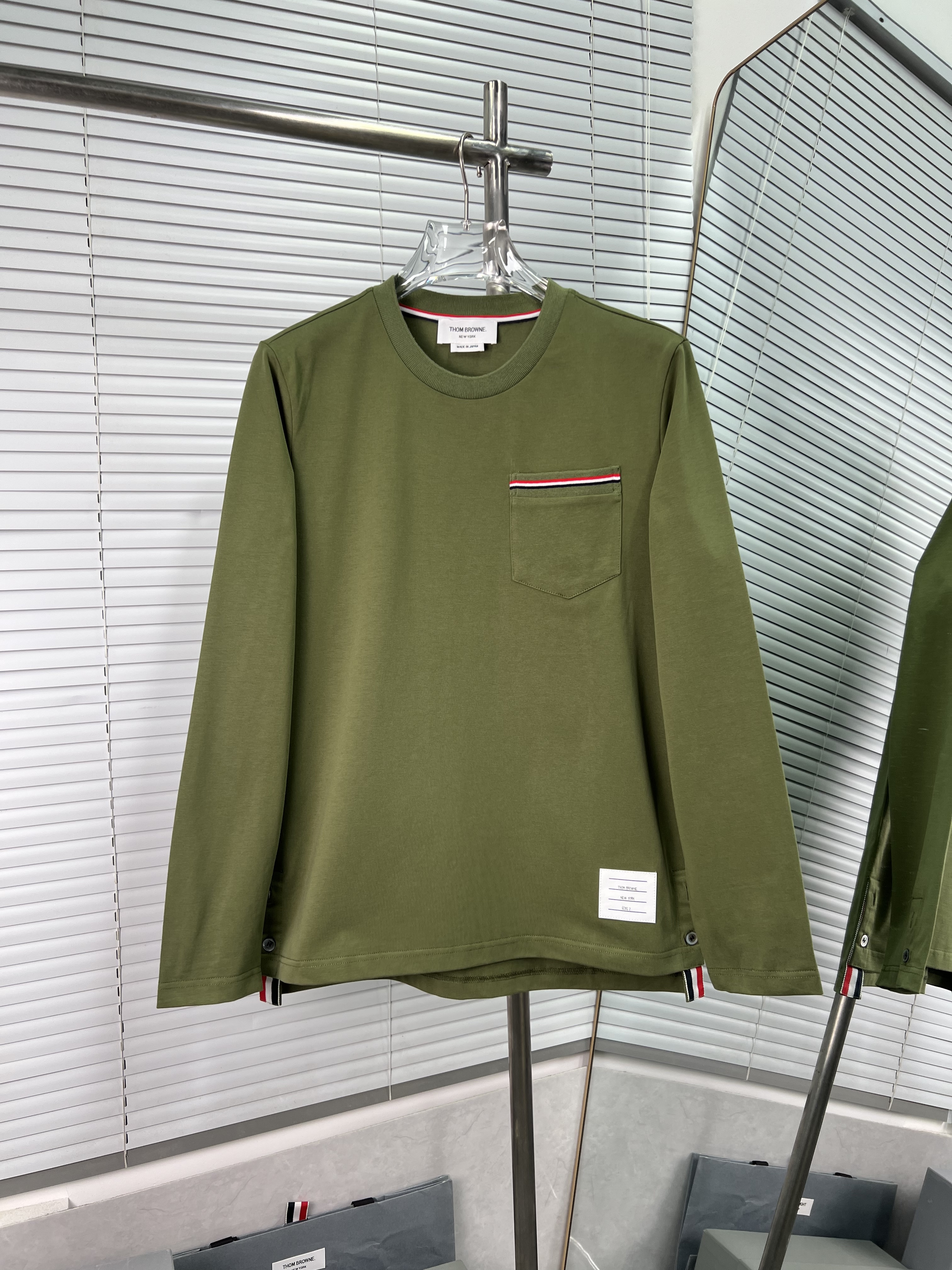 Thom Browne 톰브라운 포켓 스트라이프 롱슬리브 긴팔 티셔츠 의류