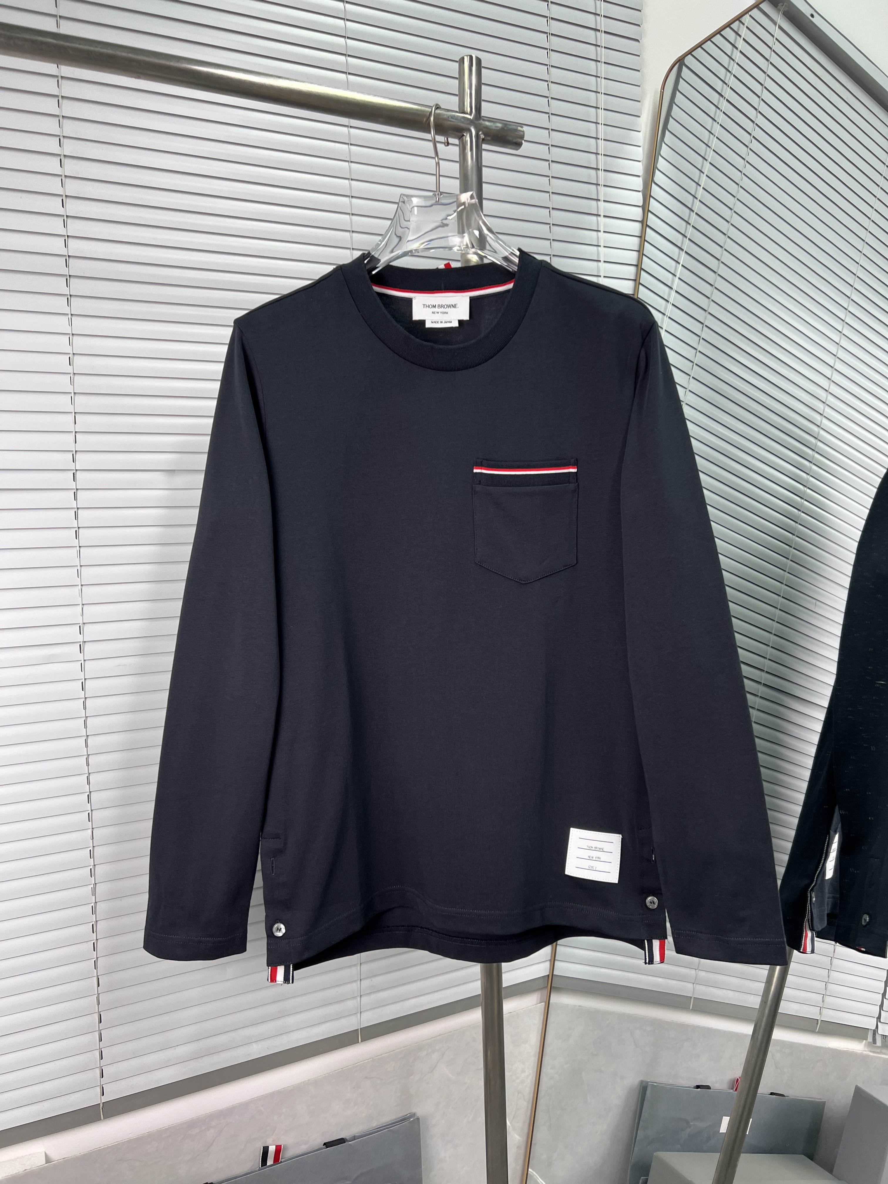 Thom Browne 톰브라운 포켓 스트라이프 롱슬리브 긴팔 티셔츠 의류
