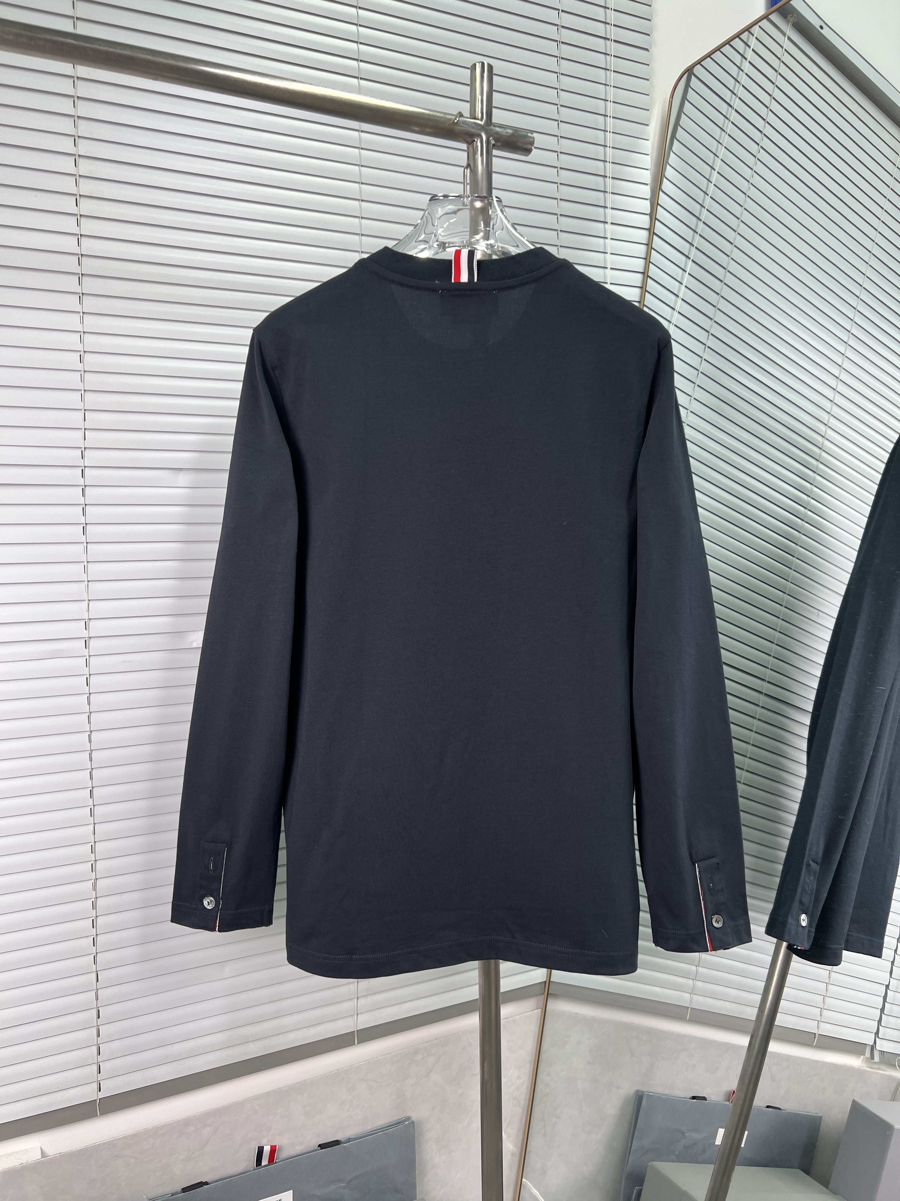 Thom Browne 톰브라운 포켓 스트라이프 롱슬리브 긴팔 티셔츠 의류