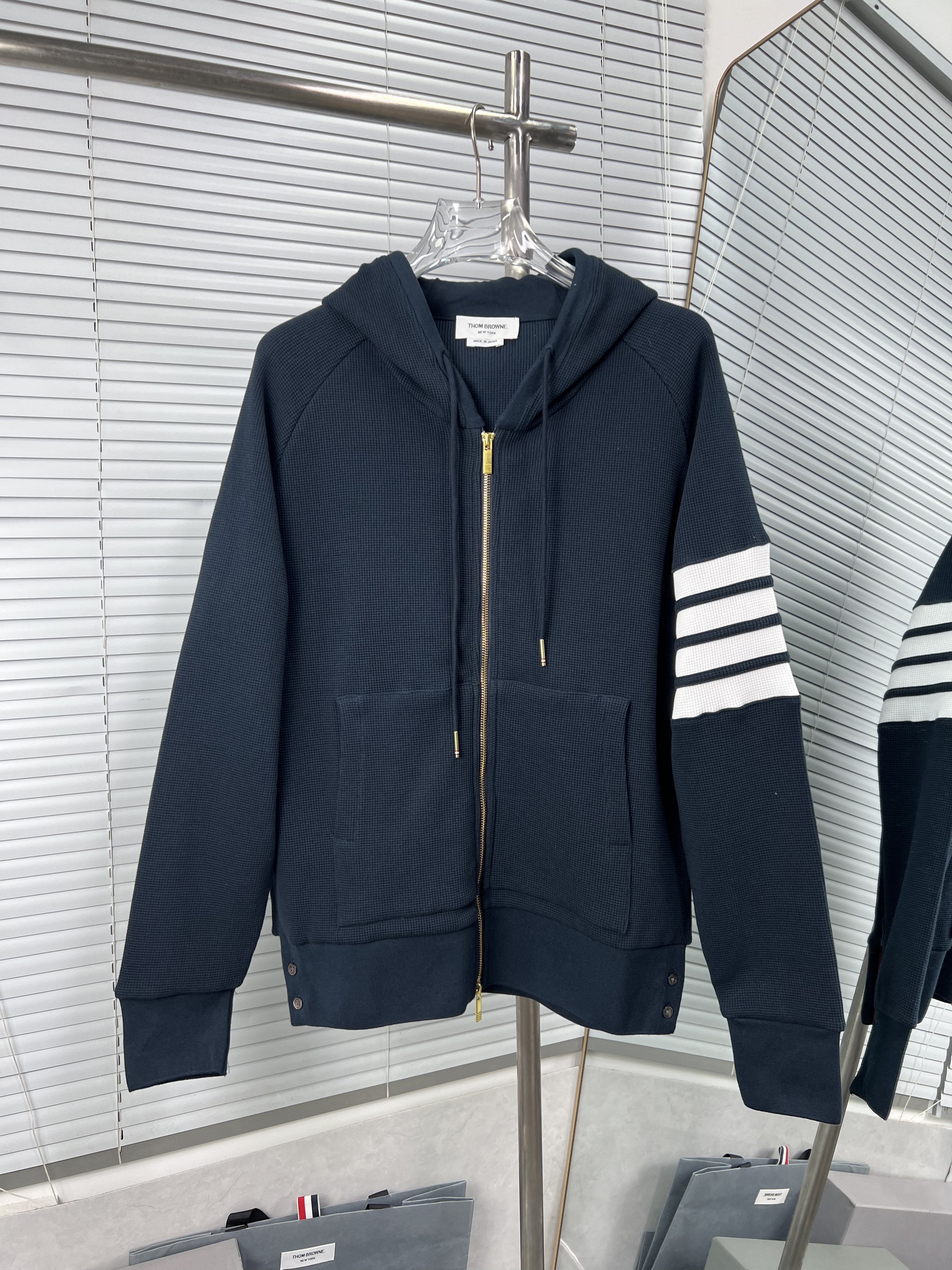 Thom Browne 톰브라운 와플 조직 4선 후드 집업 자켓 의류