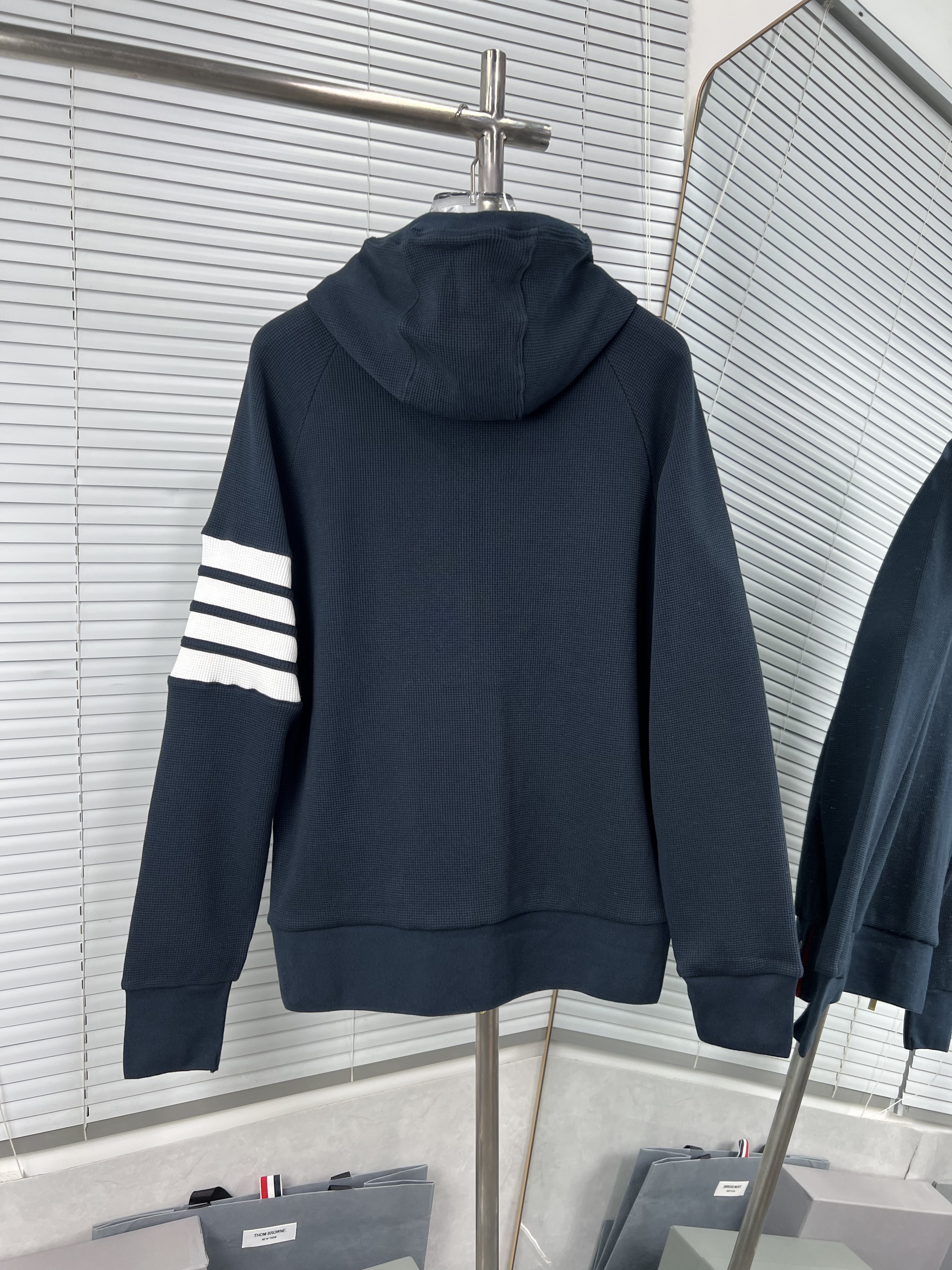 Thom Browne 톰브라운 와플 조직 4선 후드 집업 자켓 의류