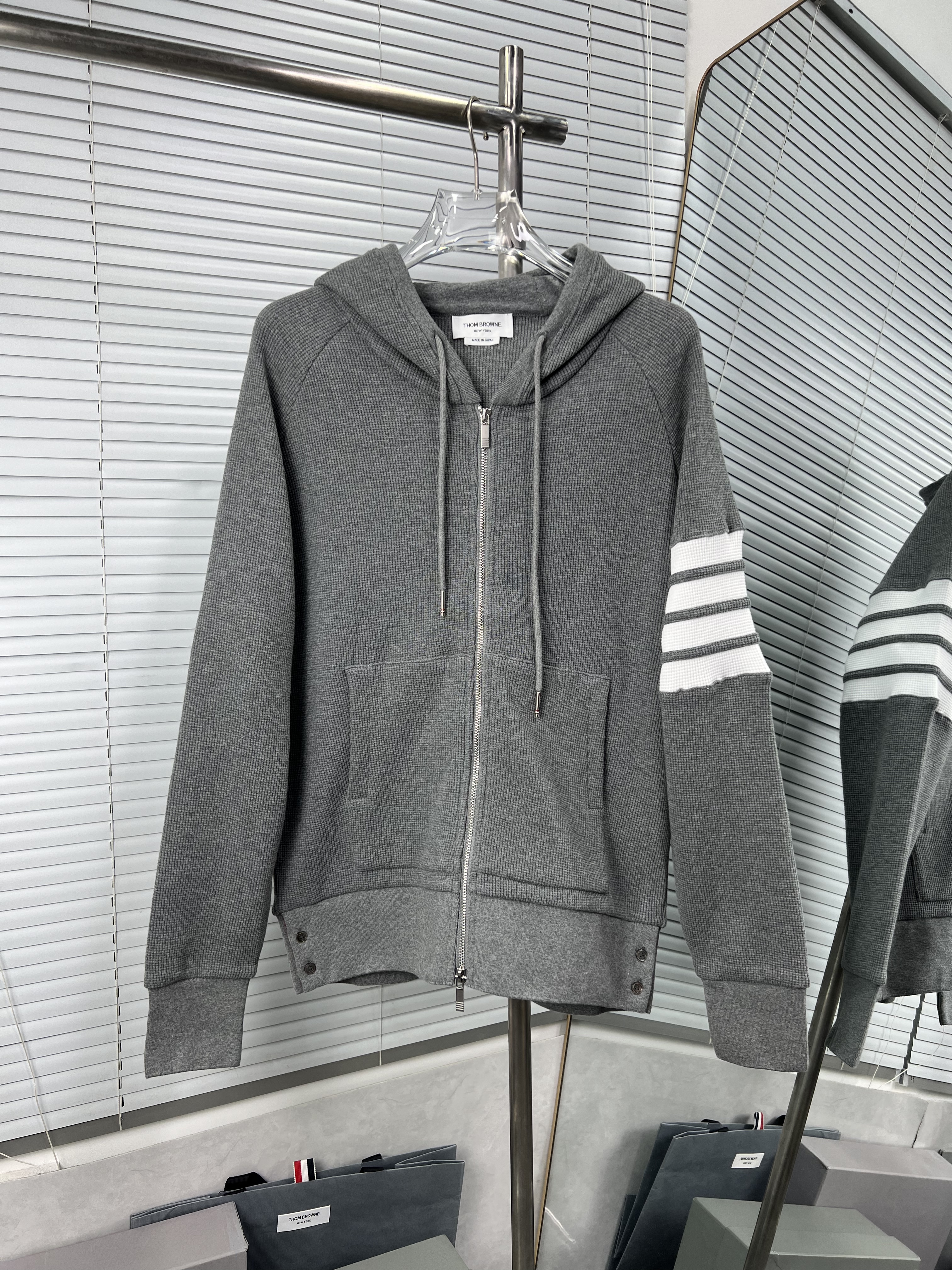 Thom Browne 톰브라운 와플 조직 4선 후드 집업 자켓 의류