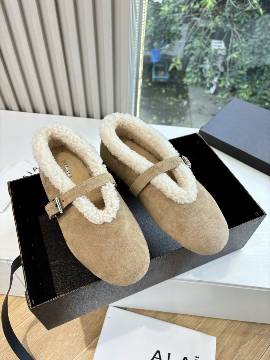 Alaia 알라이아 양털 방한화 로퍼 신발